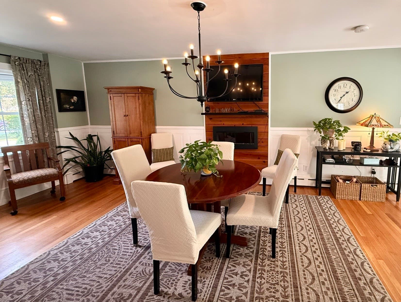 Single Family Residence at 270 Gardner St, New Bedford MA 02740, New Bedford, photo 3 of 42