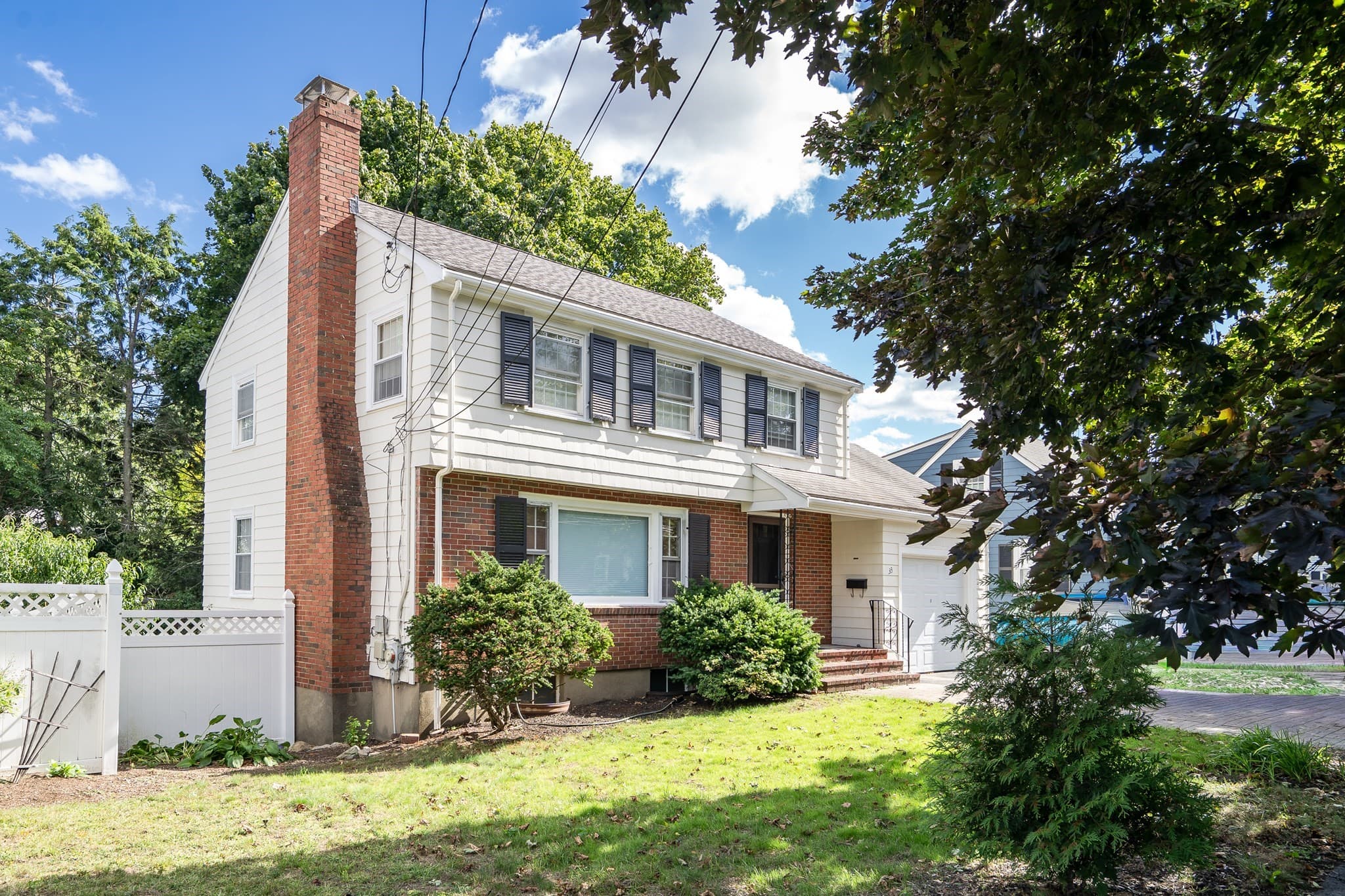 Single Family Residence at 33 Stowecroft Rd, Arlington MA 02474, Arlington, photo 2 of 35