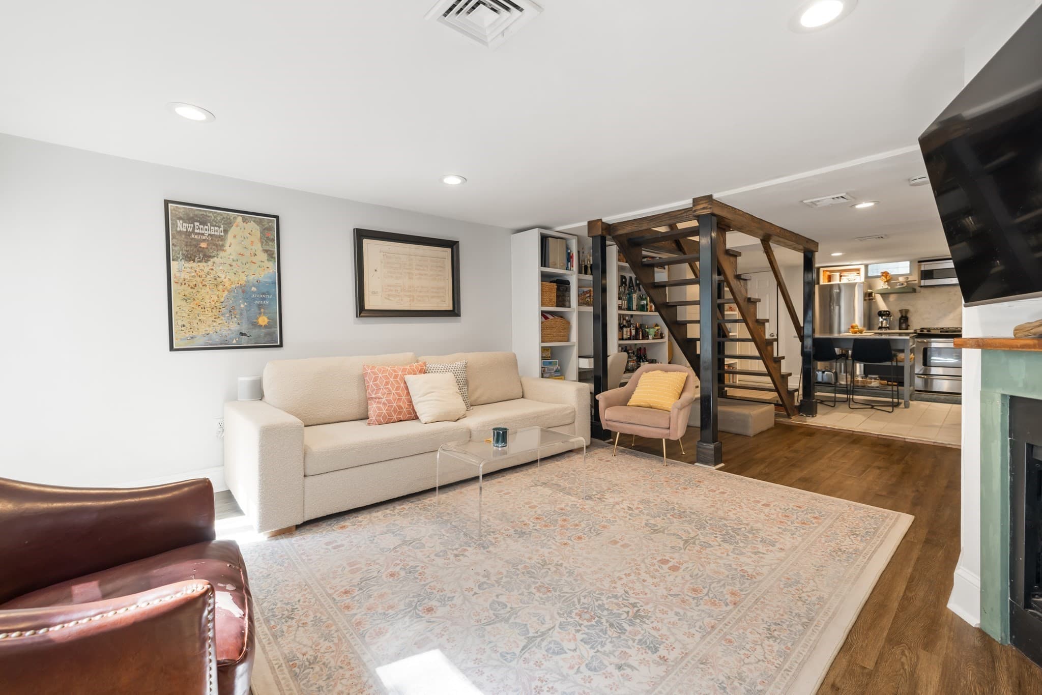 Condominium at 25 Lawrence St # 1, Boston MA 02116, photo 14 of 26