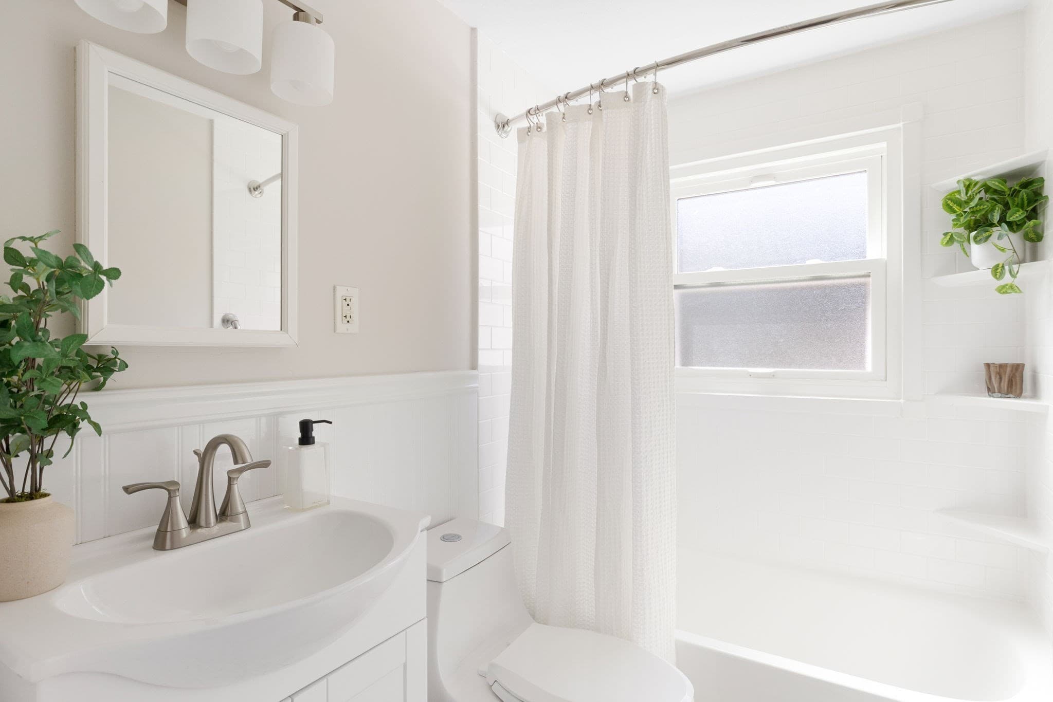 Condominium at 36 Roberts Drive # 36, Bedford MA 01730, Bedford, photo 11 of 15