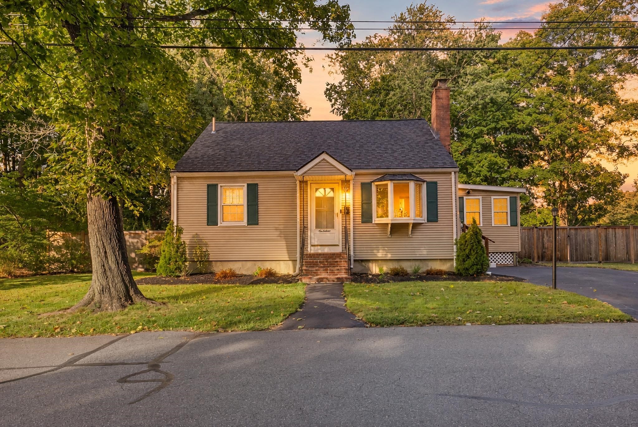 17 Cogswell Ave, Beverly MA 01915