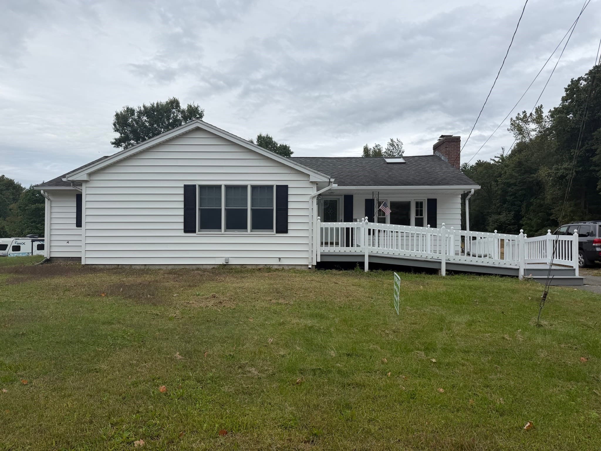 16 Bluemer Rd, Southampton MA 01073