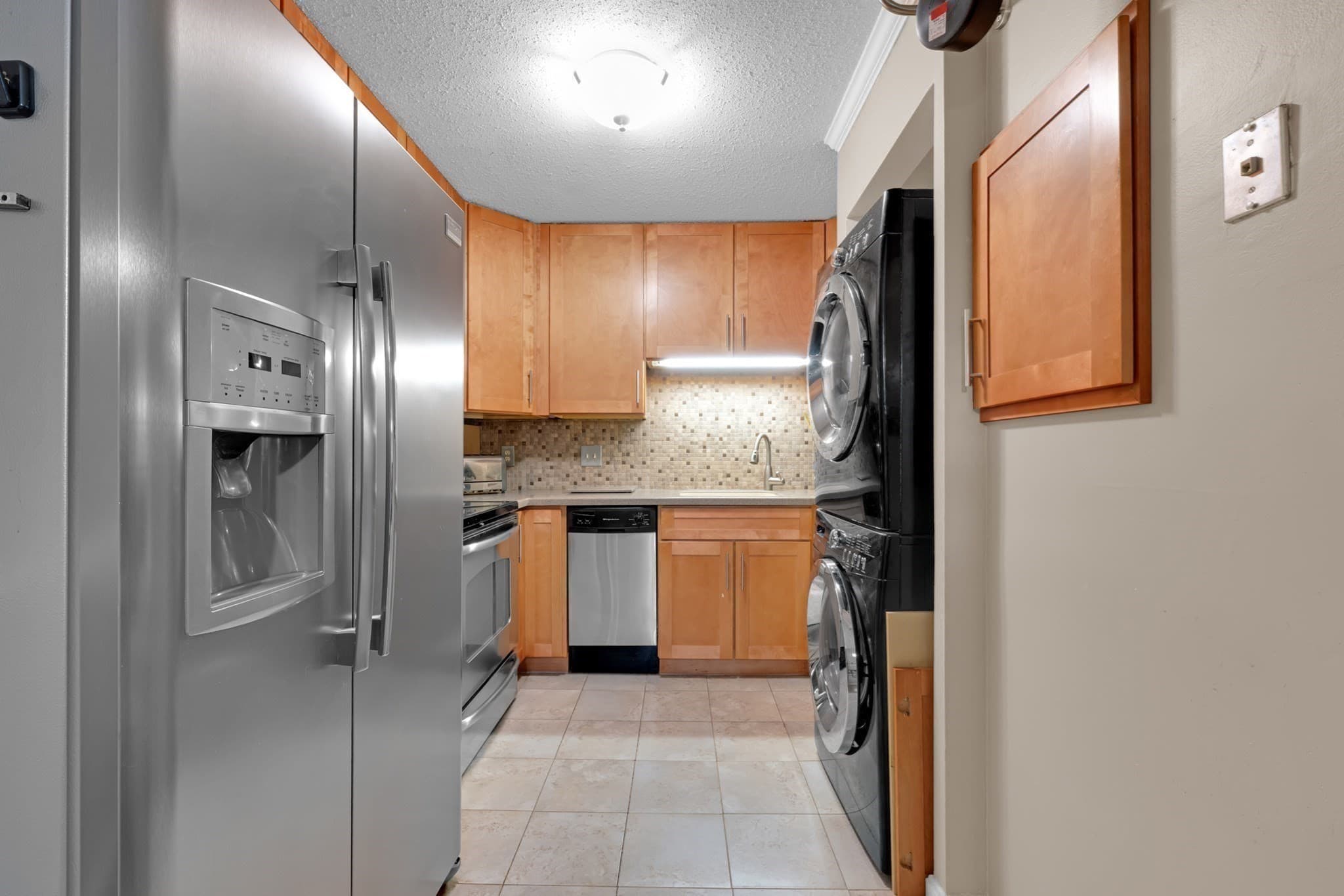 Condominium at 17 Thayer Pond Drive # 7, Oxford MA 01537, Oxford, photo 17 of 30