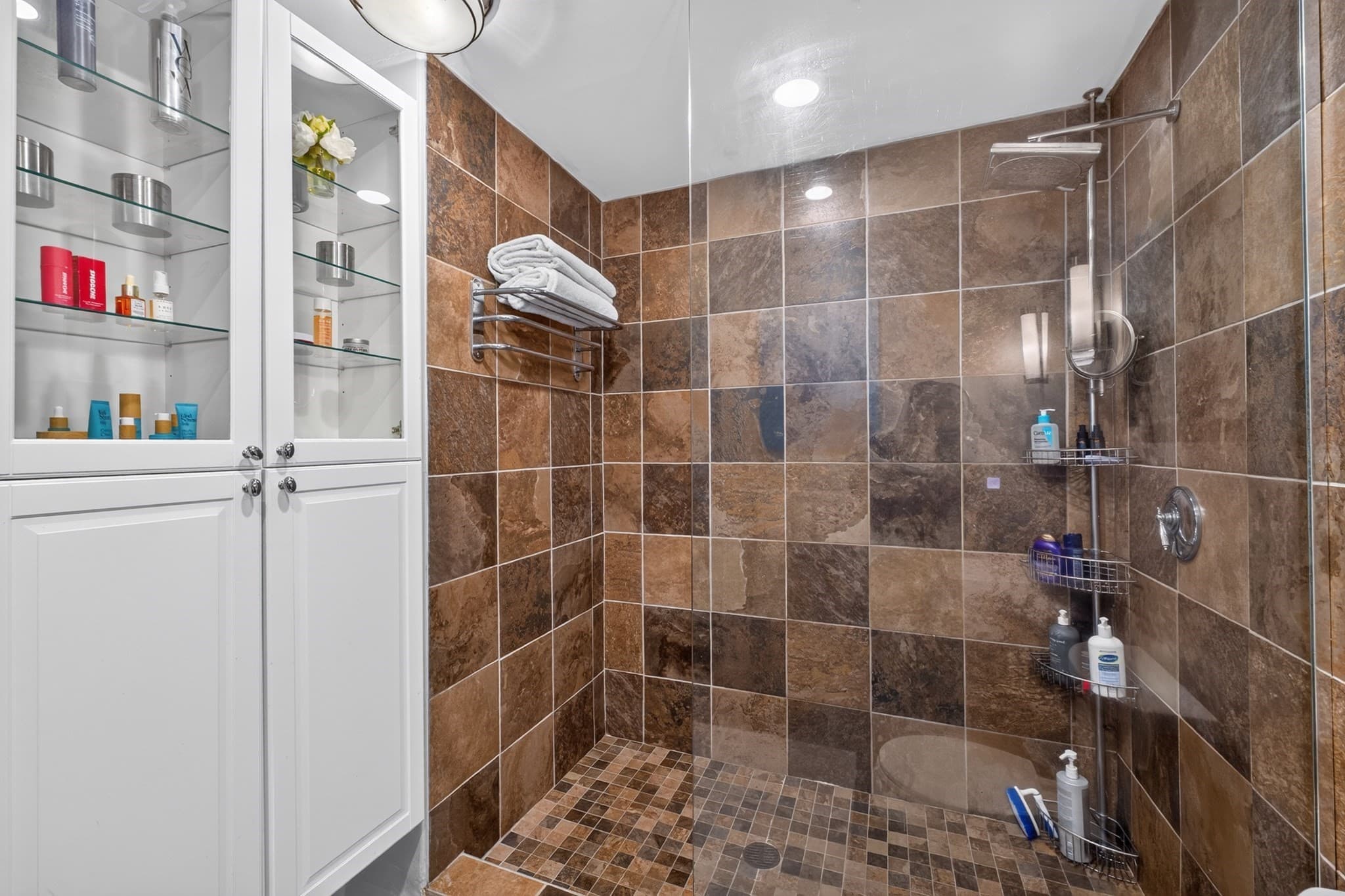 Condominium at 121 Beach # 202, Boston MA 02111, Boston, photo 22 of 27