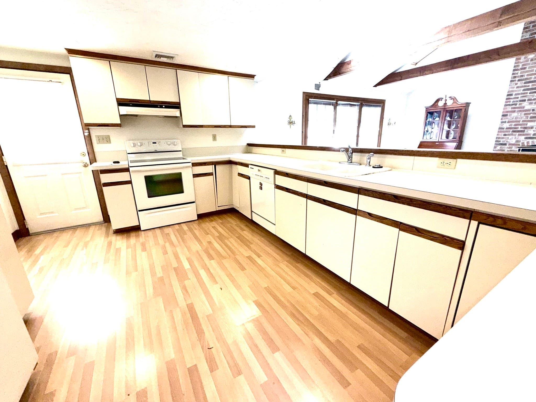 Single Family Residence at 87 Hinckley Circle, Barnstable MA 02655, Barnstable, photo 12 of 32