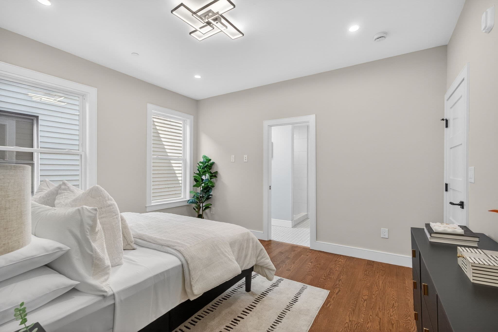 Condominium at 557 Somerville Ave # 2, Somerville MA 01243, Somerville, photo 19 of 35