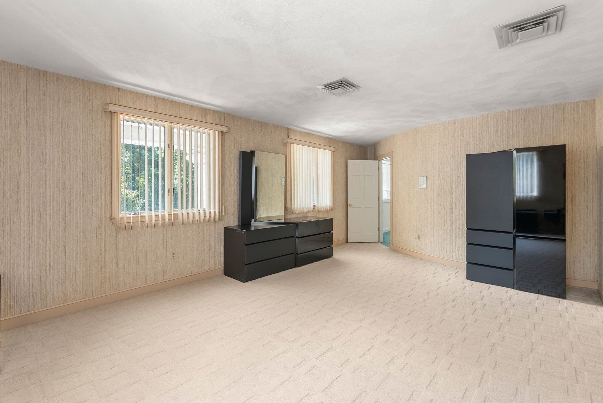 Single Family Residence at 14 Grand Hill Dr, Dover MA 02030, Dover, photo 23 of 37