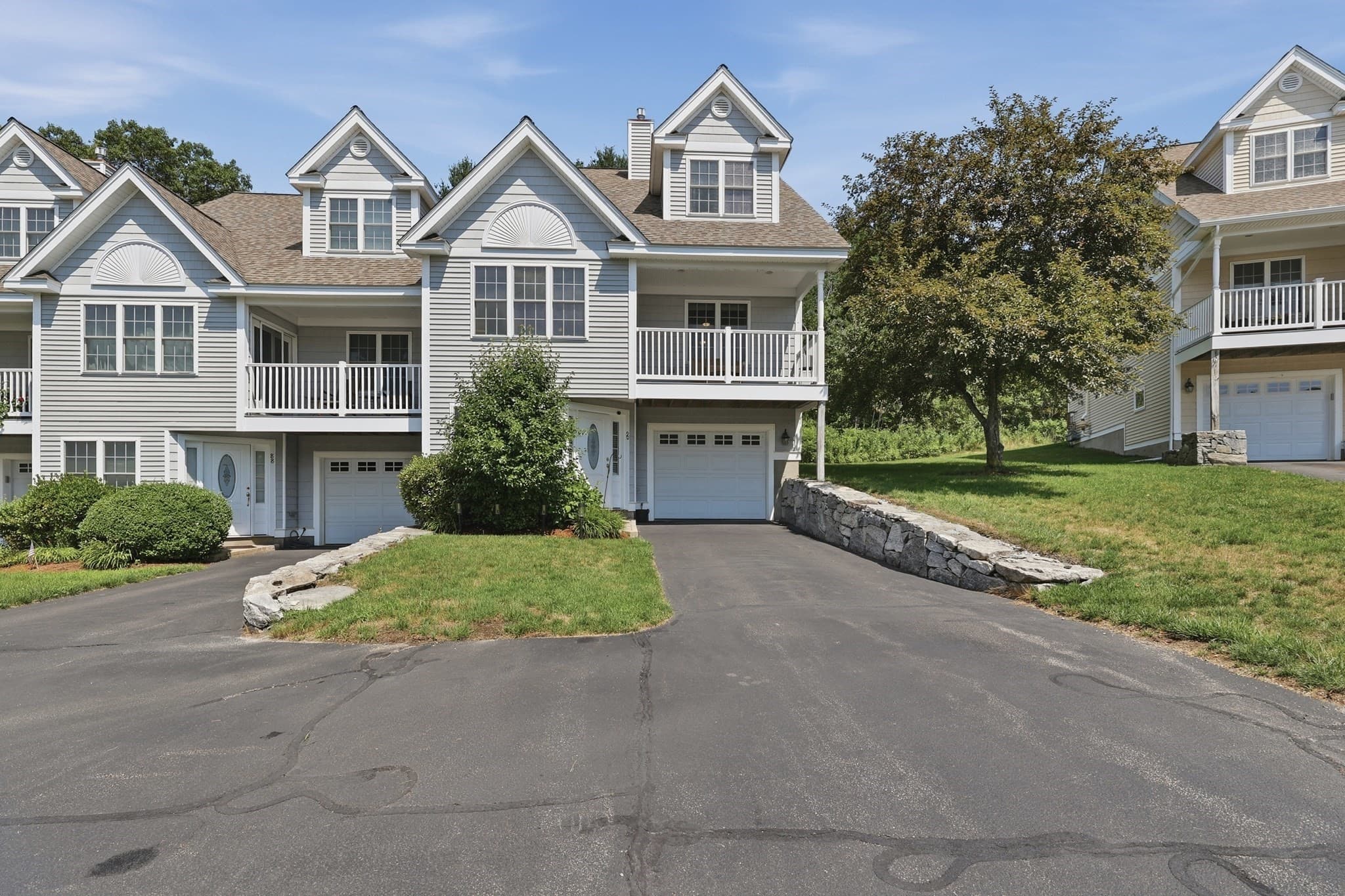 Condominium at 90 Carrington Ln # 90, Uxbridge MA 01569, Uxbridge, photo 2 of 38