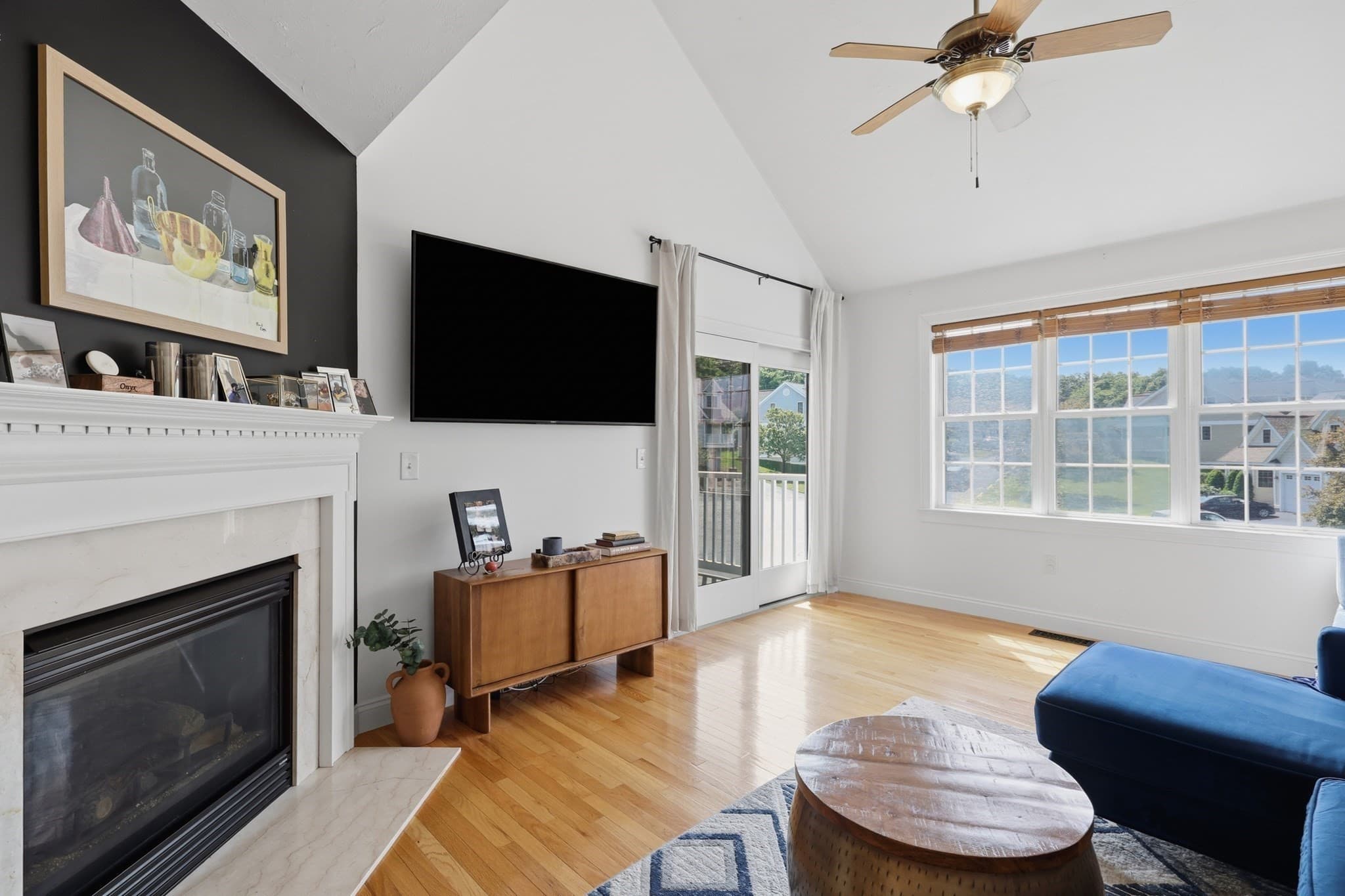 Condominium at 90 Carrington Ln # 90, Uxbridge MA 01569, Uxbridge, photo 13 of 38