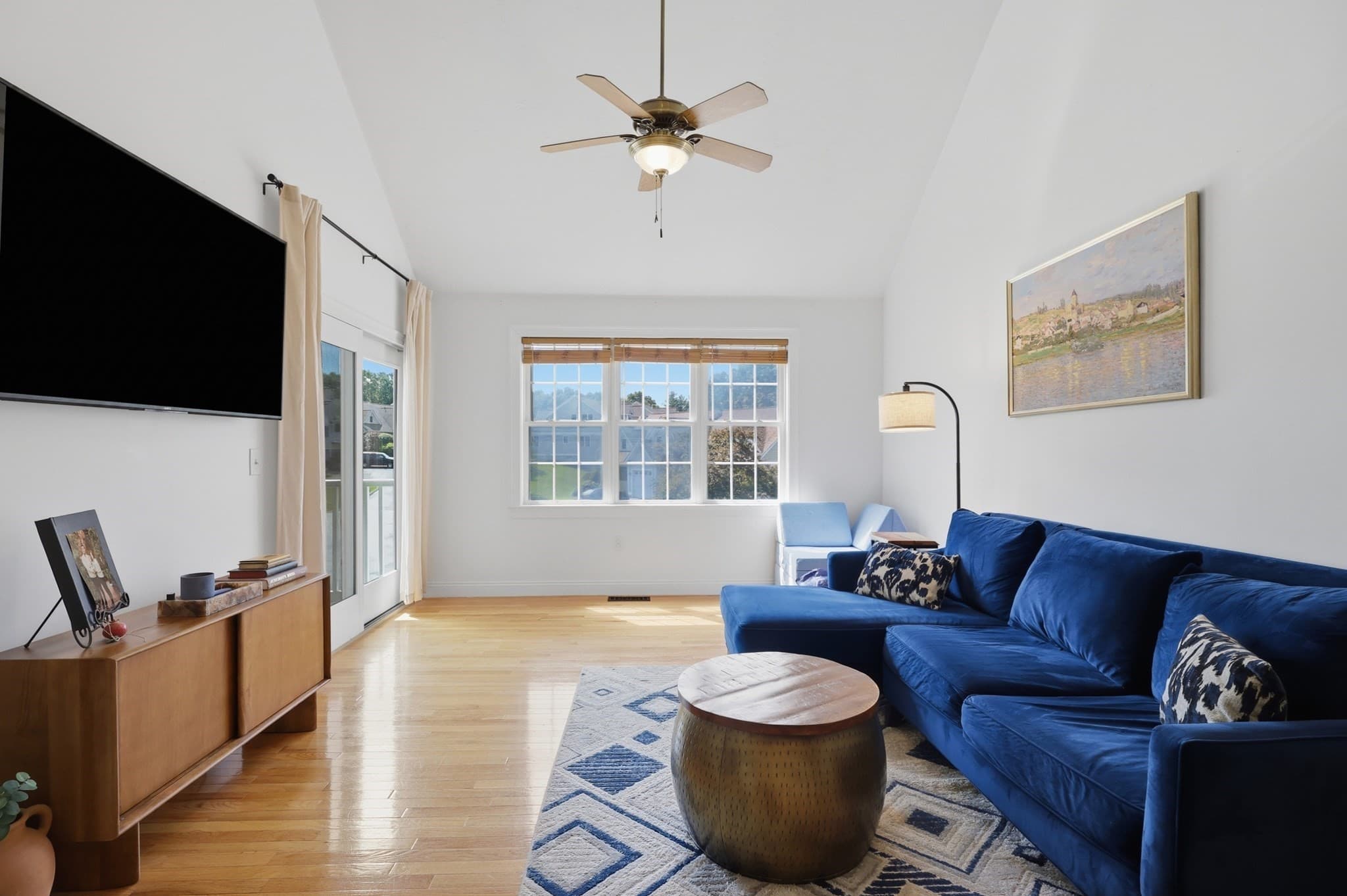 Condominium at 90 Carrington Ln # 90, Uxbridge MA 01569, Uxbridge, photo 12 of 38