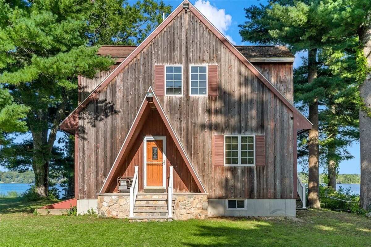 22 Langlois Pines, Lakeville MA 02347