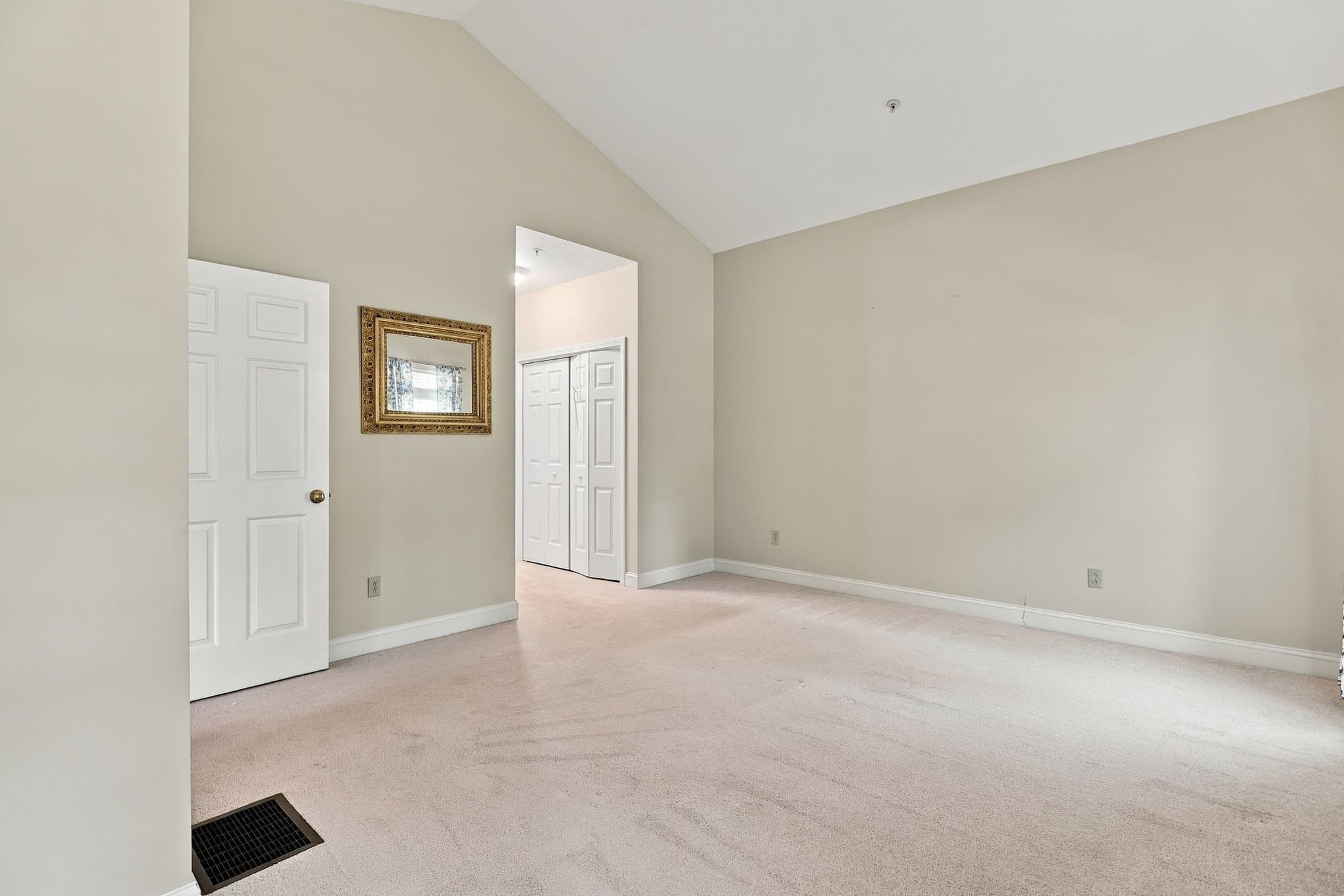 Condominium at 4 Blossom Tree Drive # 4, Shrewsbury MA 01545, Shrewsbury, photo 22 of 34