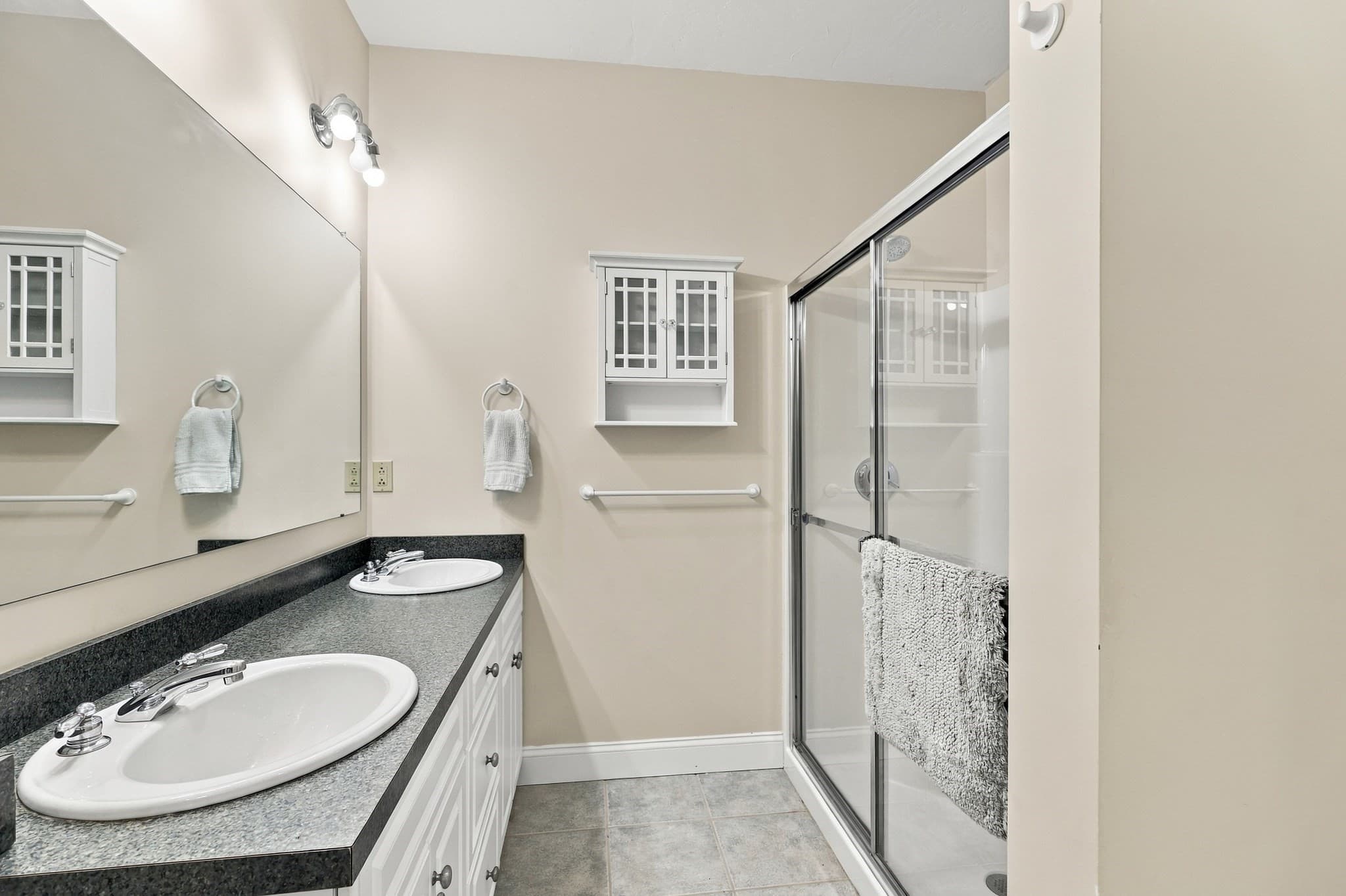 Condominium at 4 Blossom Tree Drive # 4, Shrewsbury MA 01545, Shrewsbury, photo 25 of 34
