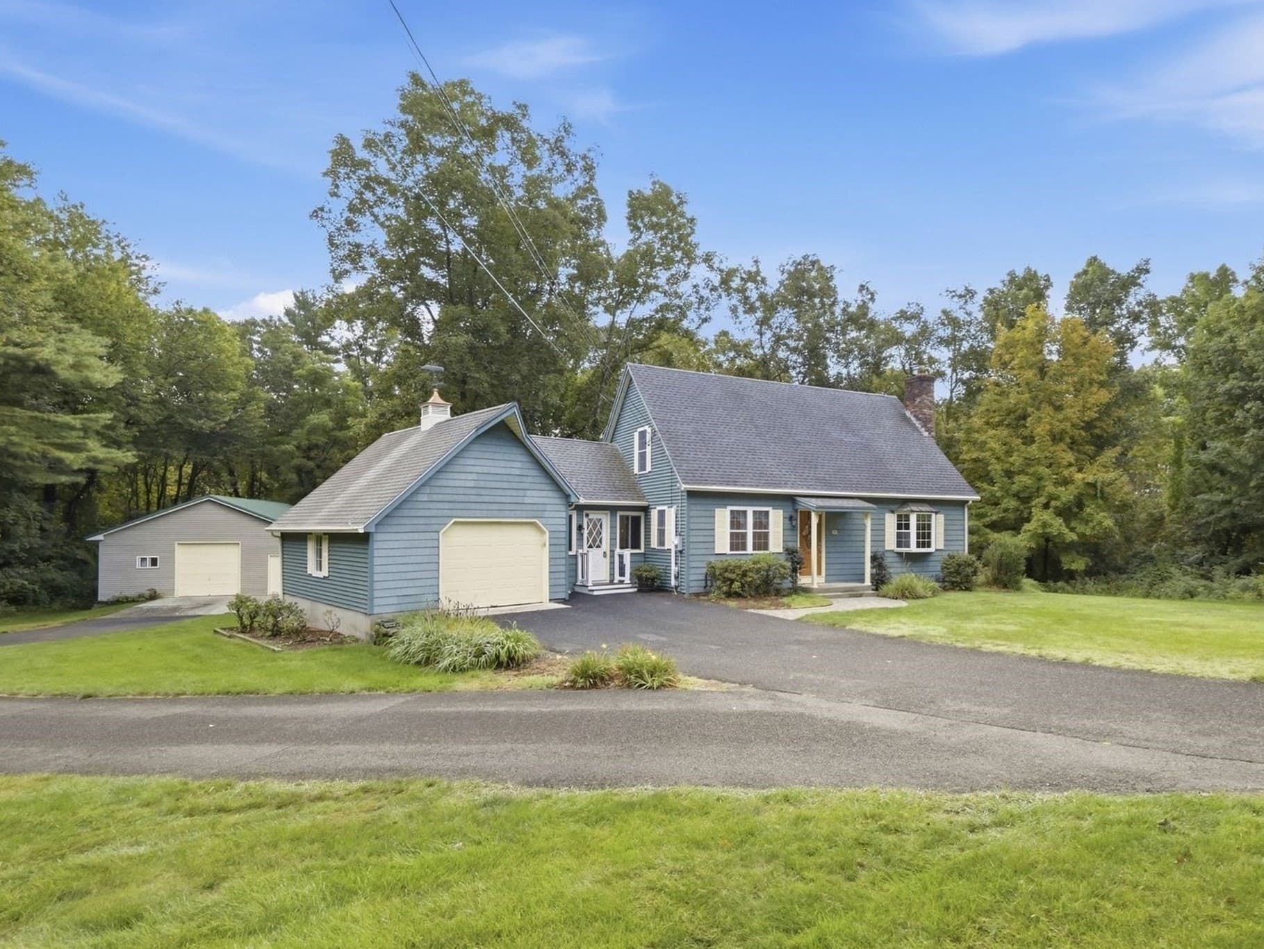 Single Family Residence at 330 Ventura St, Ludlow MA 01056, Ludlow, photo 2 of 42