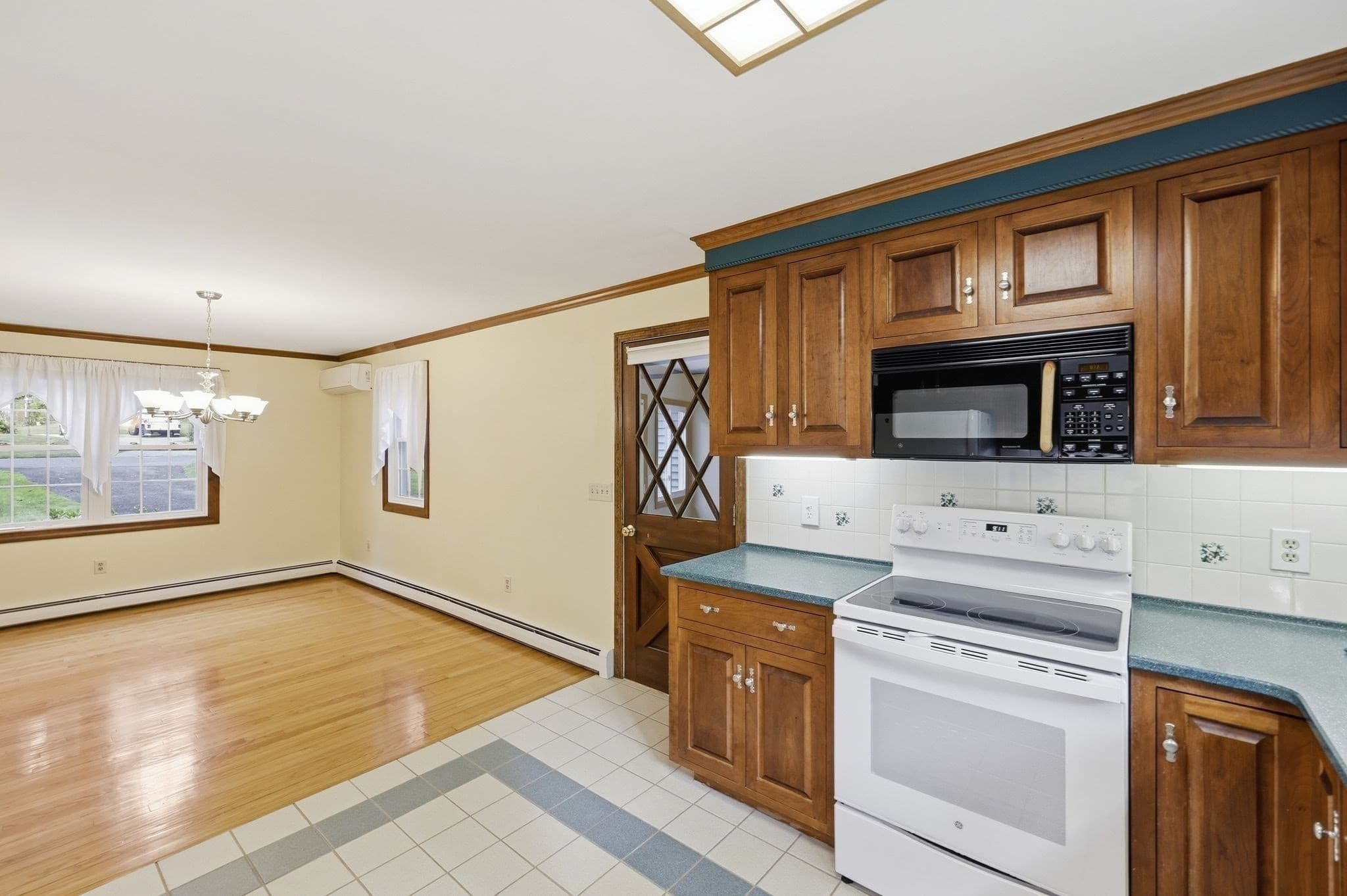 Single Family Residence at 330 Ventura St, Ludlow MA 01056, Ludlow, photo 10 of 42