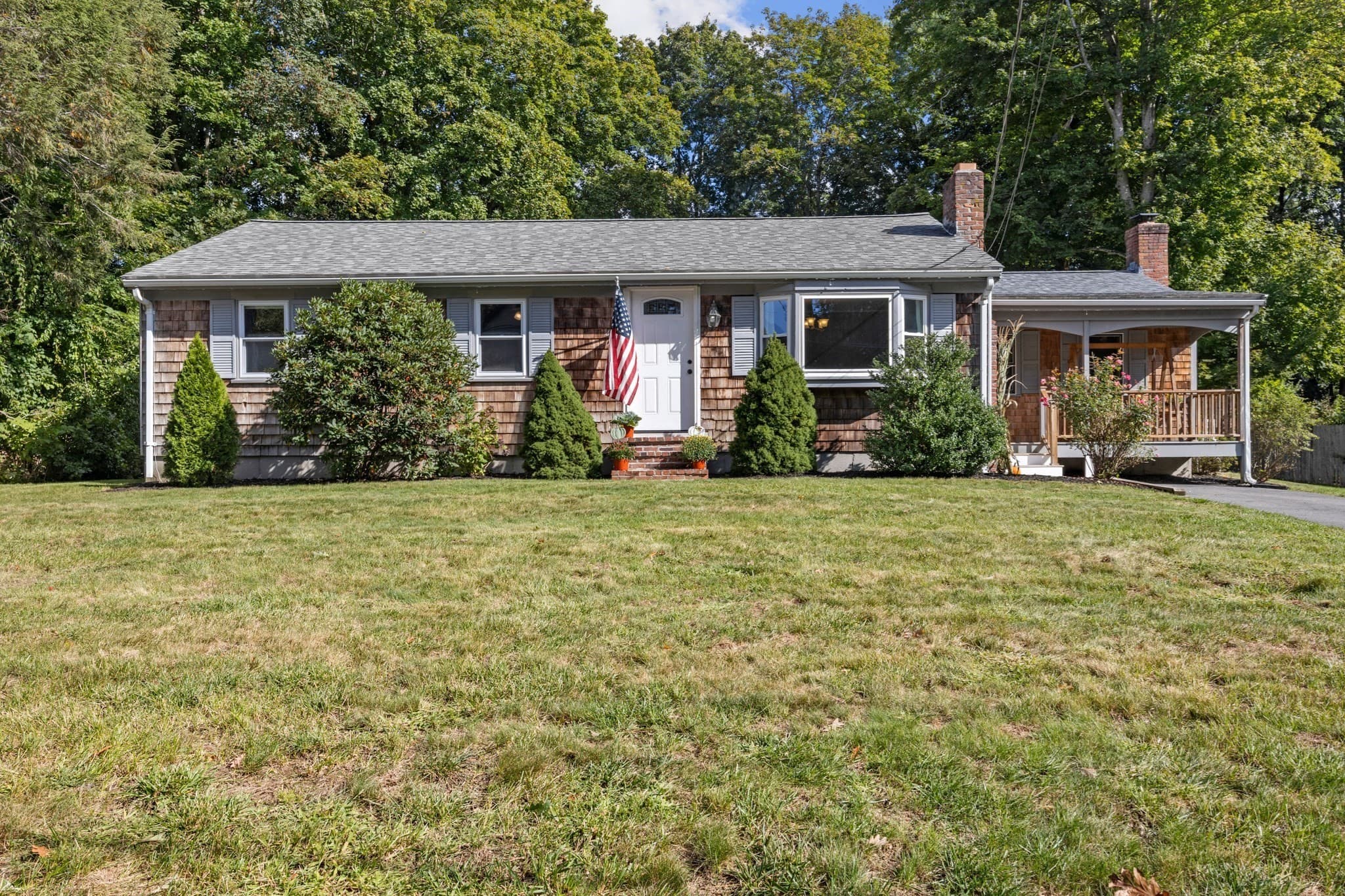 40 Lane St, Middleboro MA 02346