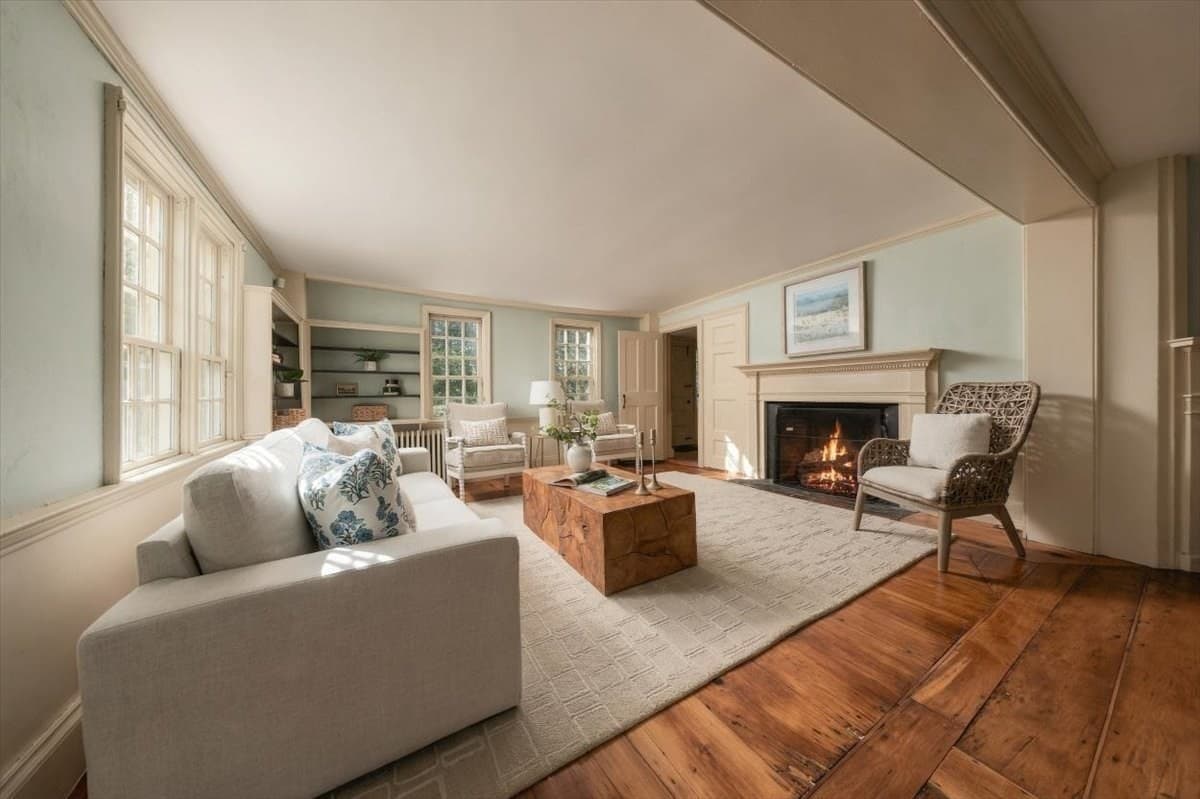 Single Family Residence at 25 Ship St, Hingham MA 02043, Hingham, photo 7 of 41