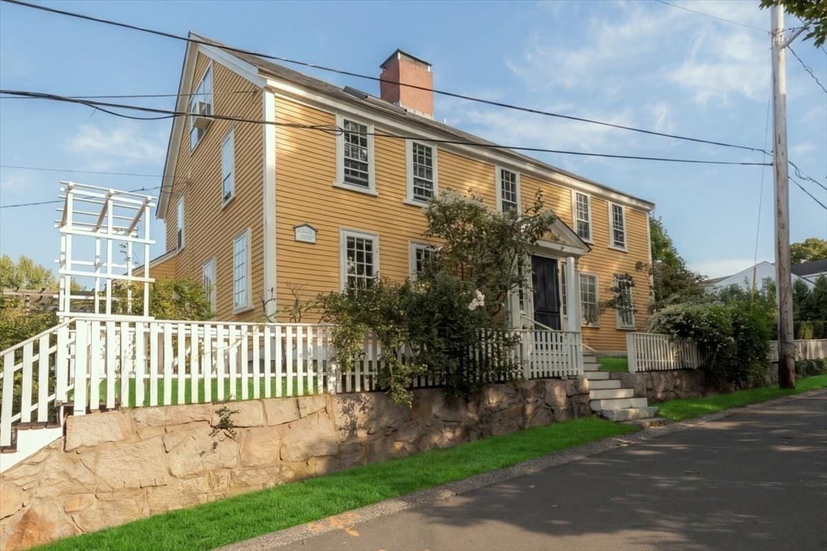 Single Family Residence at 25 Ship St, Hingham MA 02043, Hingham, photo 4 of 41