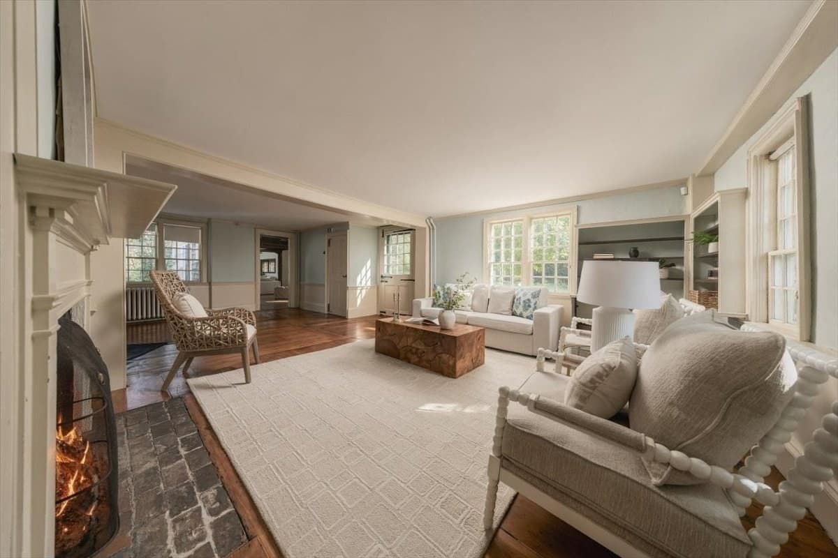 Single Family Residence at 25 Ship St, Hingham MA 02043, Hingham, photo 8 of 41