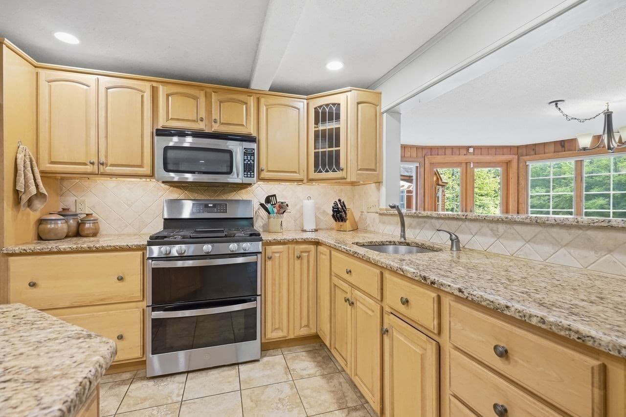 Single Family Residence at 36 Honey Pot Road, Westfield MA 01085, Westfield, photo 9 of 42