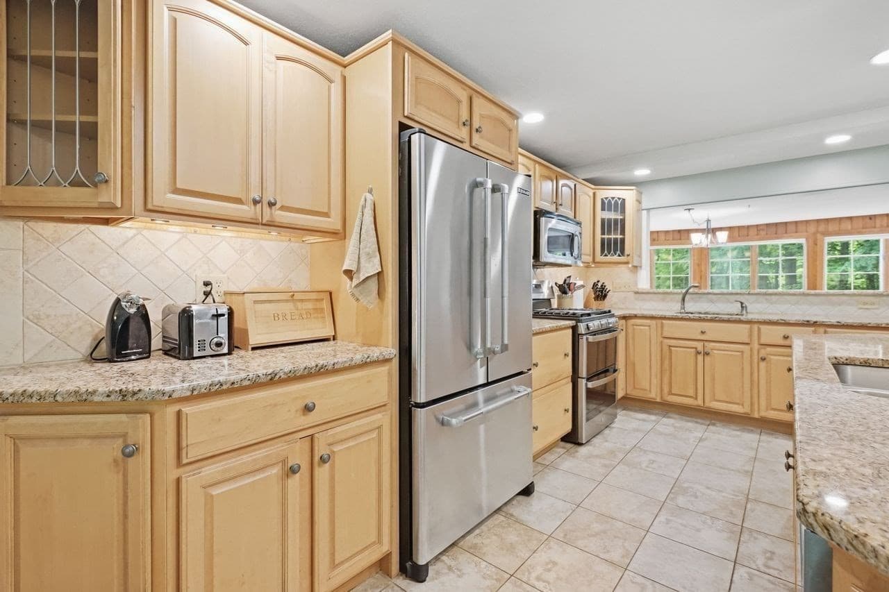 Single Family Residence at 36 Honey Pot Road, Westfield MA 01085, Westfield, photo 10 of 42