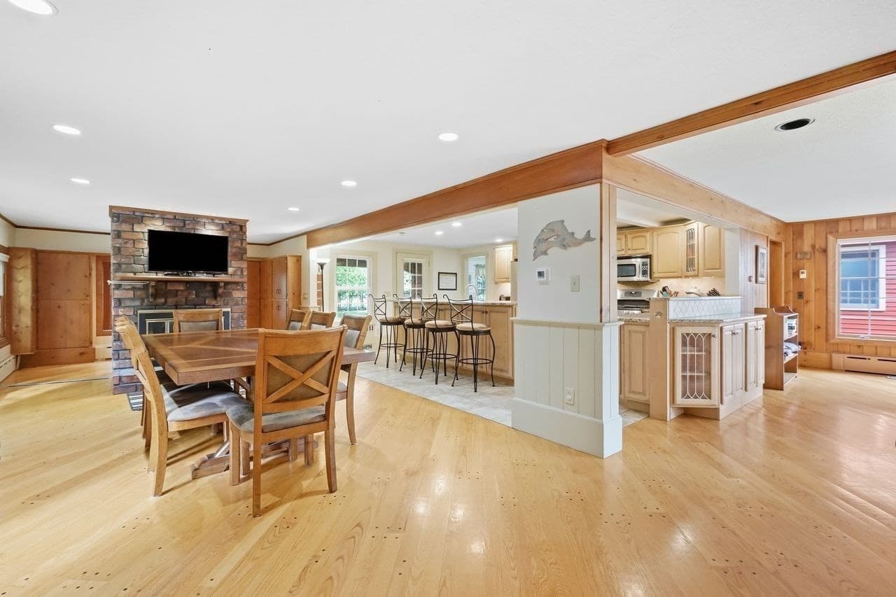 Single Family Residence at 36 Honey Pot Road, Westfield MA 01085, Westfield, photo 11 of 42