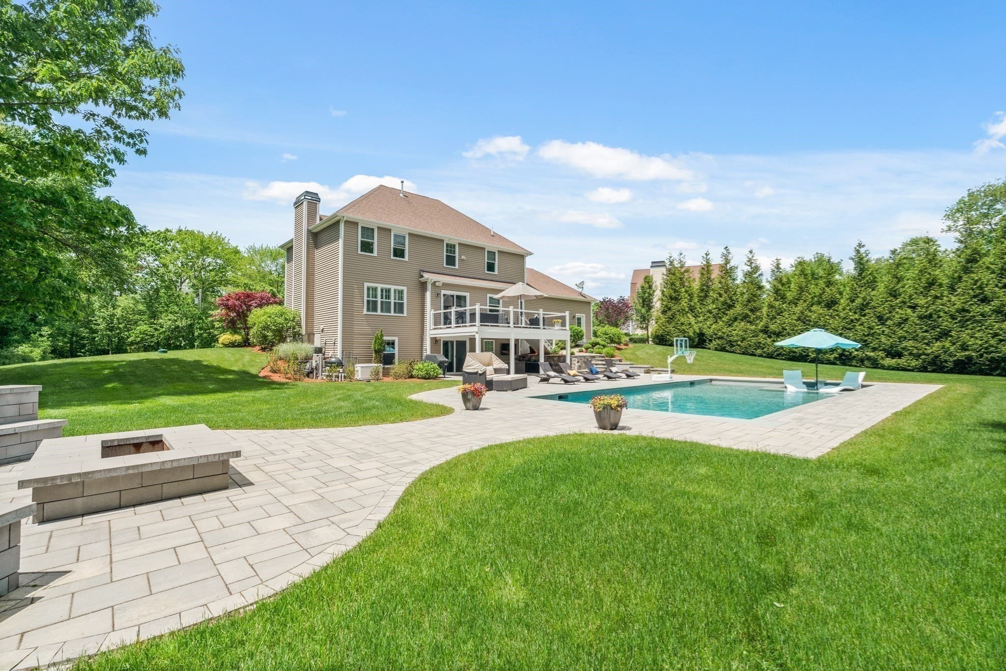 Single Family Residence at 5 Clinton Dr, Rehoboth MA 02769, Rehoboth, photo 30 of 34