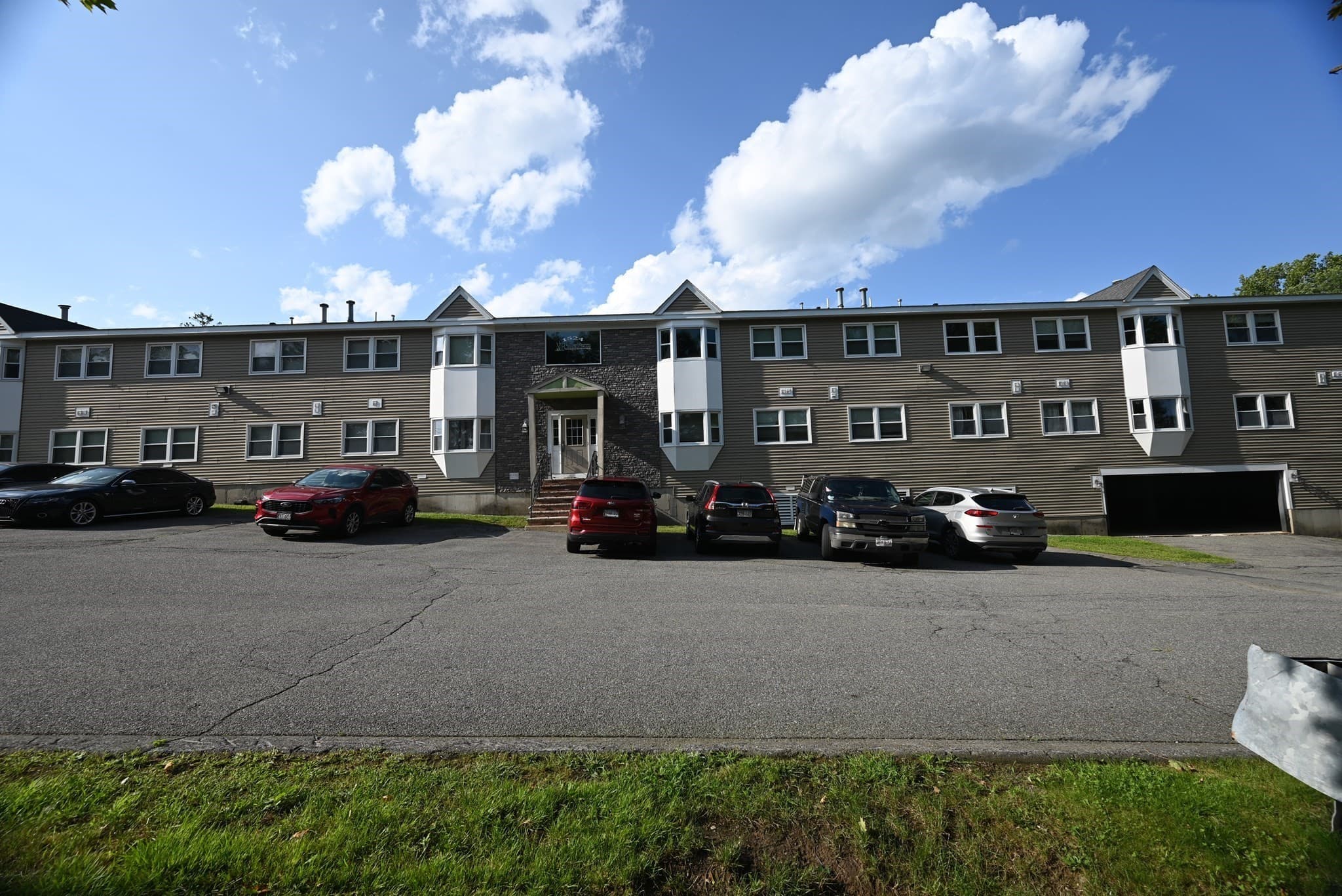 Condominium at 1524 Gorham St # 106, Lowell MA 01852, Lowell, photo 3 of 36