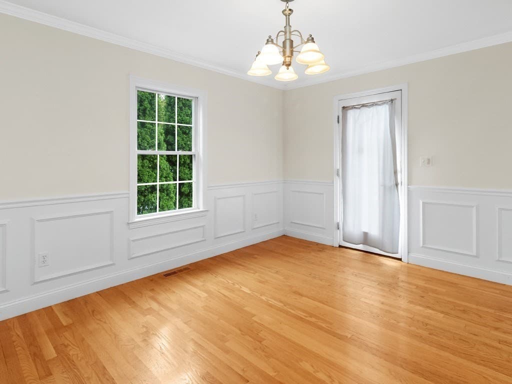 Single Family Residence at 35 Hiawatha Avenue, Waltham MA 02451, Waltham, photo 14 of 41