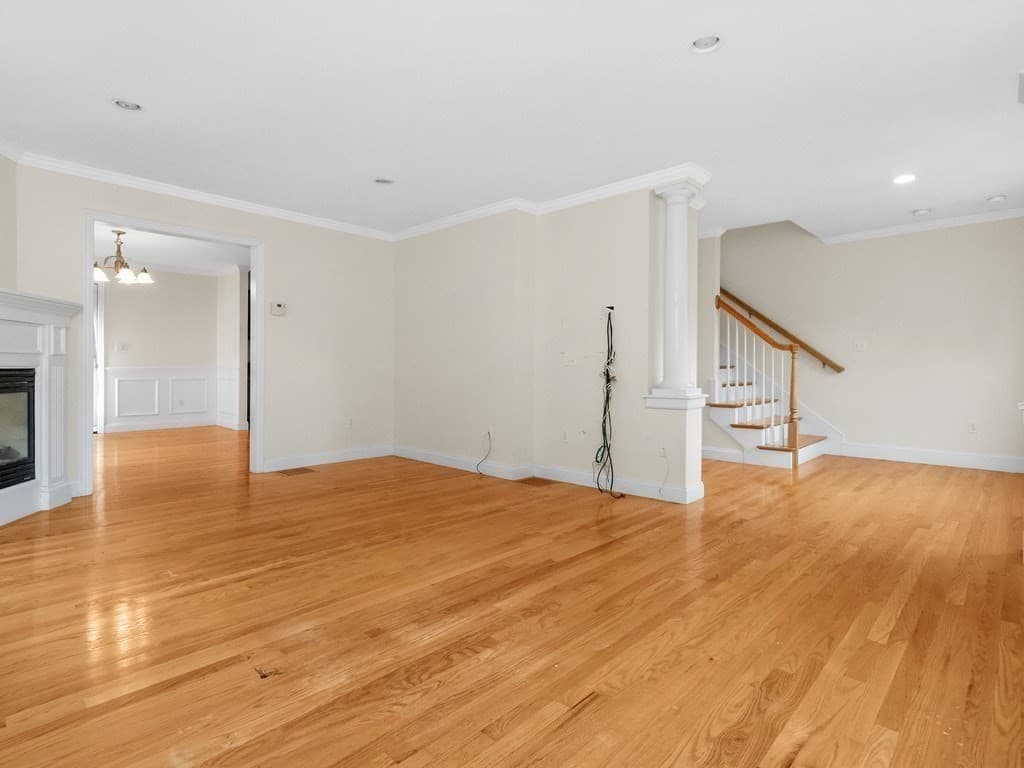 Single Family Residence at 35 Hiawatha Avenue, Waltham MA 02451, Waltham, photo 8 of 41