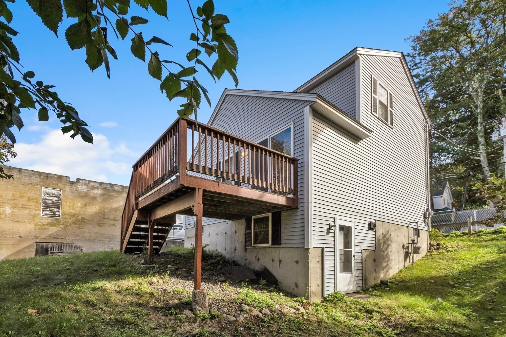 Single Family Residence at 162 High St, Fitchburg MA 01420, Fitchburg, photo 25 of 29