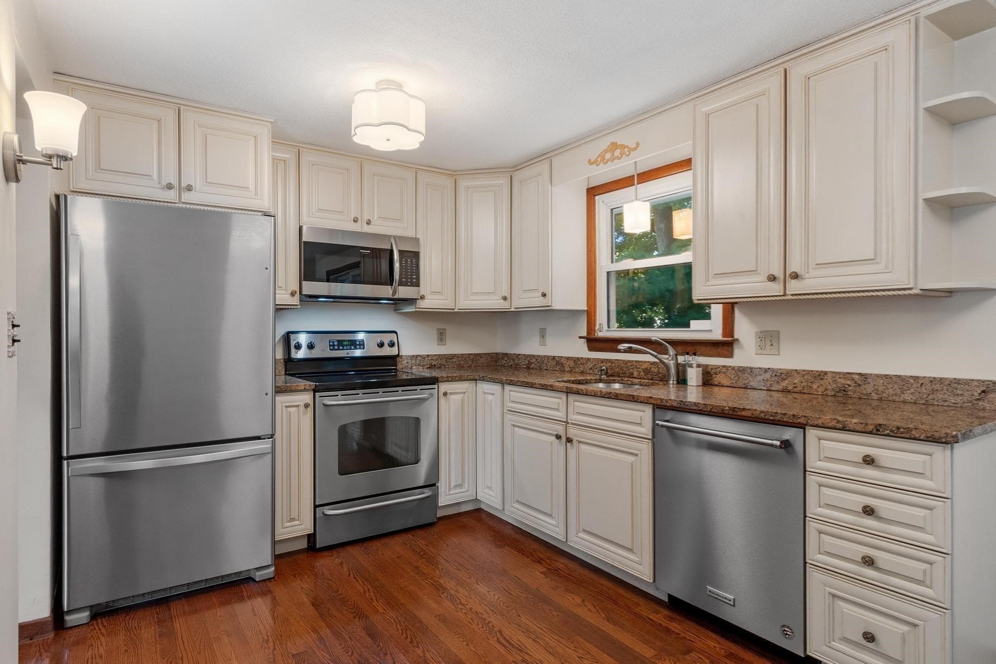 Single Family Residence at 7 Gaywood Cir, Peabody MA 01960, Peabody, photo 17 of 38