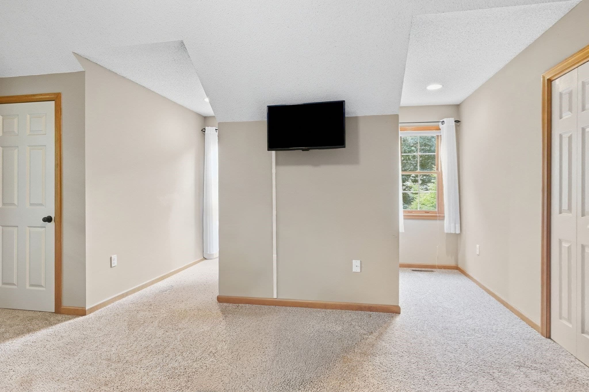 Single Family Residence at 12 Patriots Way, Southwick MA 01077, Southwick, photo 27 of 42