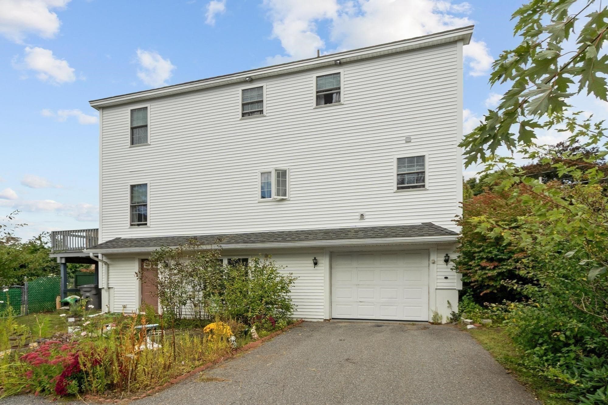 Single Family Residence at 4 Lynde St, Gardner MA 01440, Gardner, photo 27 of 29