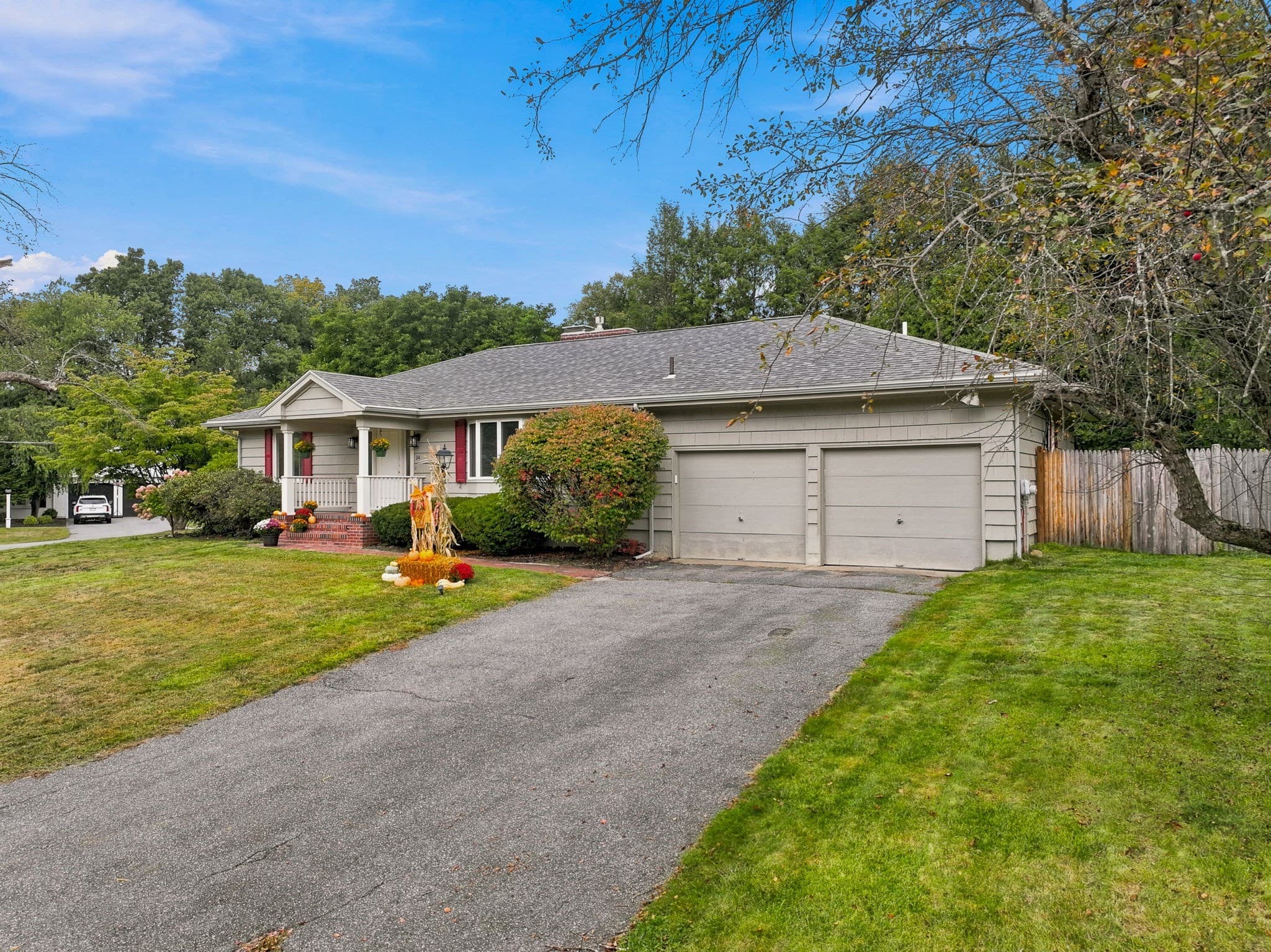 Single Family Residence at 14 Forbes Ln, Andover MA 01810, Andover, photo 3 of 42