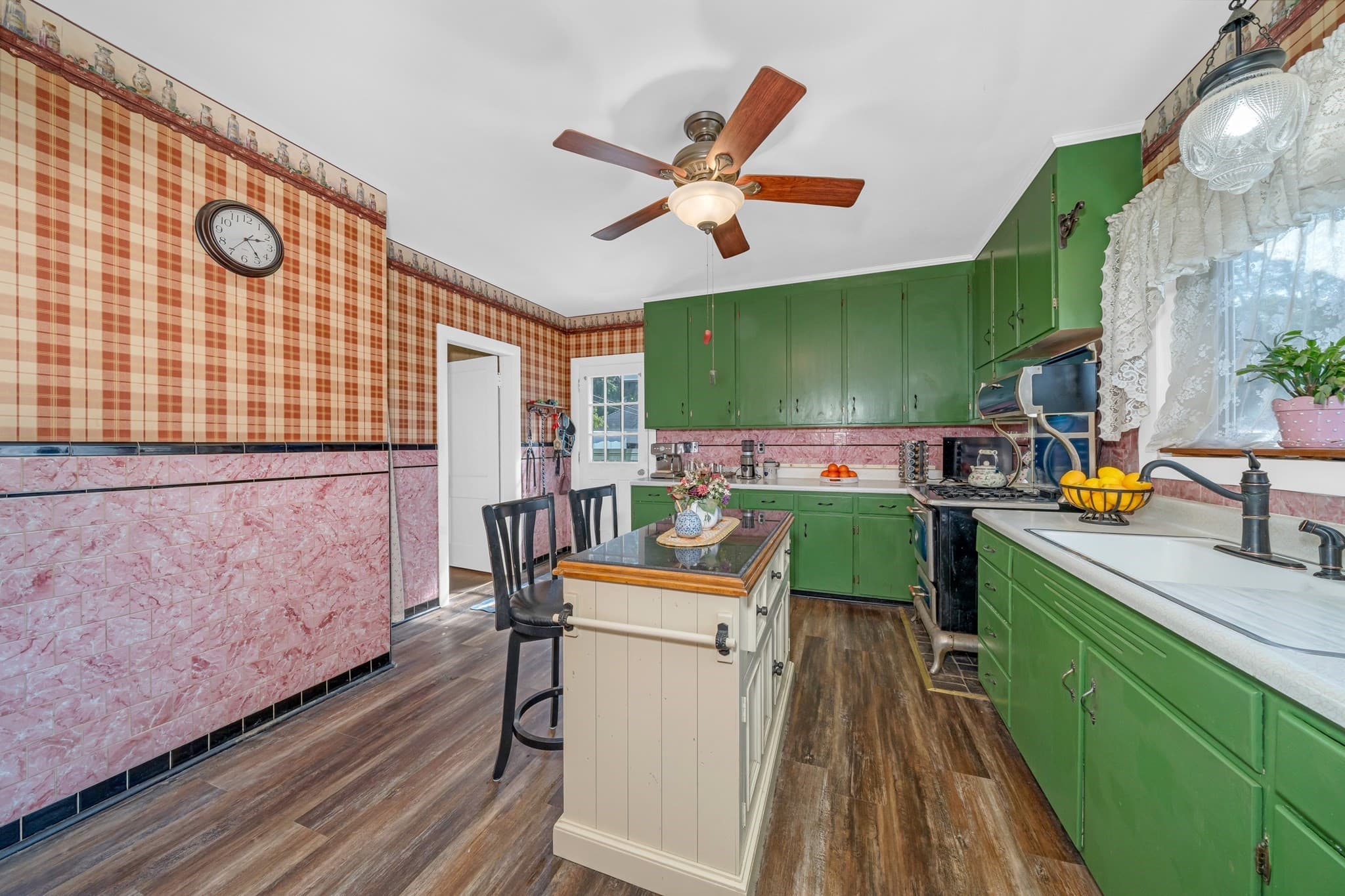 Single Family Residence at 412 Jefferson Avenue, Salem MA 01970, Salem, photo 13 of 40
