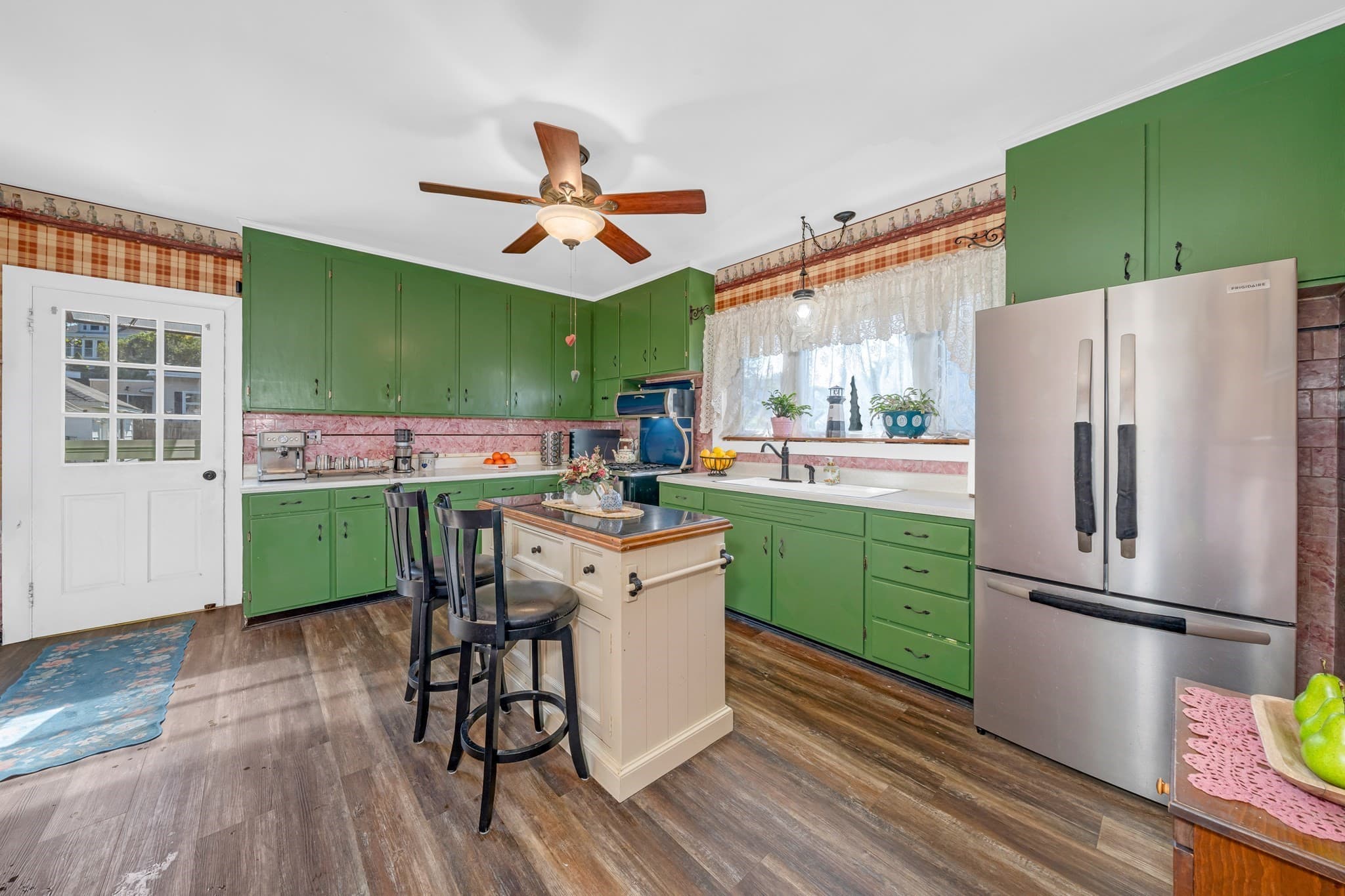 Single Family Residence at 412 Jefferson Avenue, Salem MA 01970, Salem, photo 12 of 40