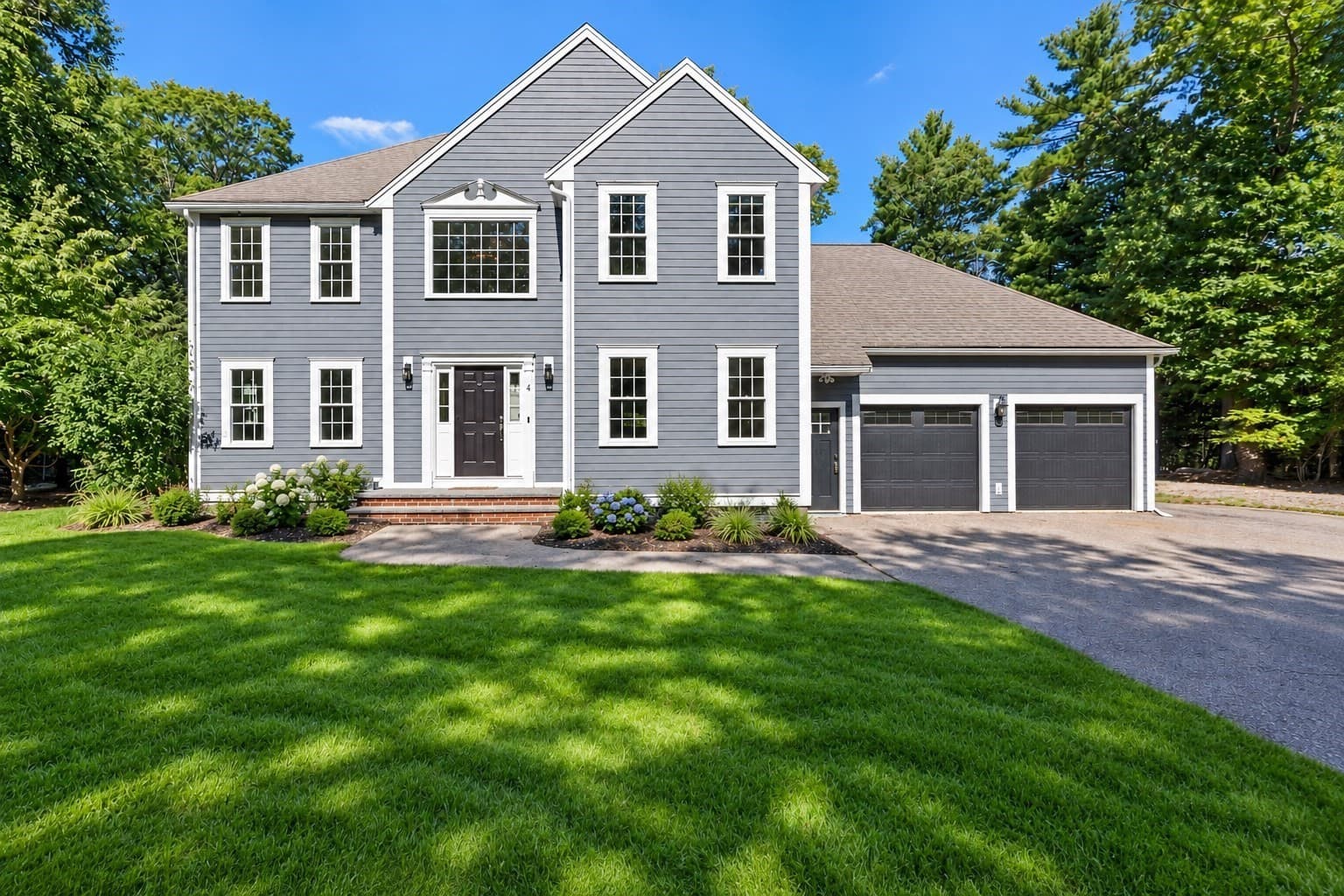 Single Family Residence at 4 Bruce Rd, Holbrook MA 02343, Holbrook, photo 2 of 41