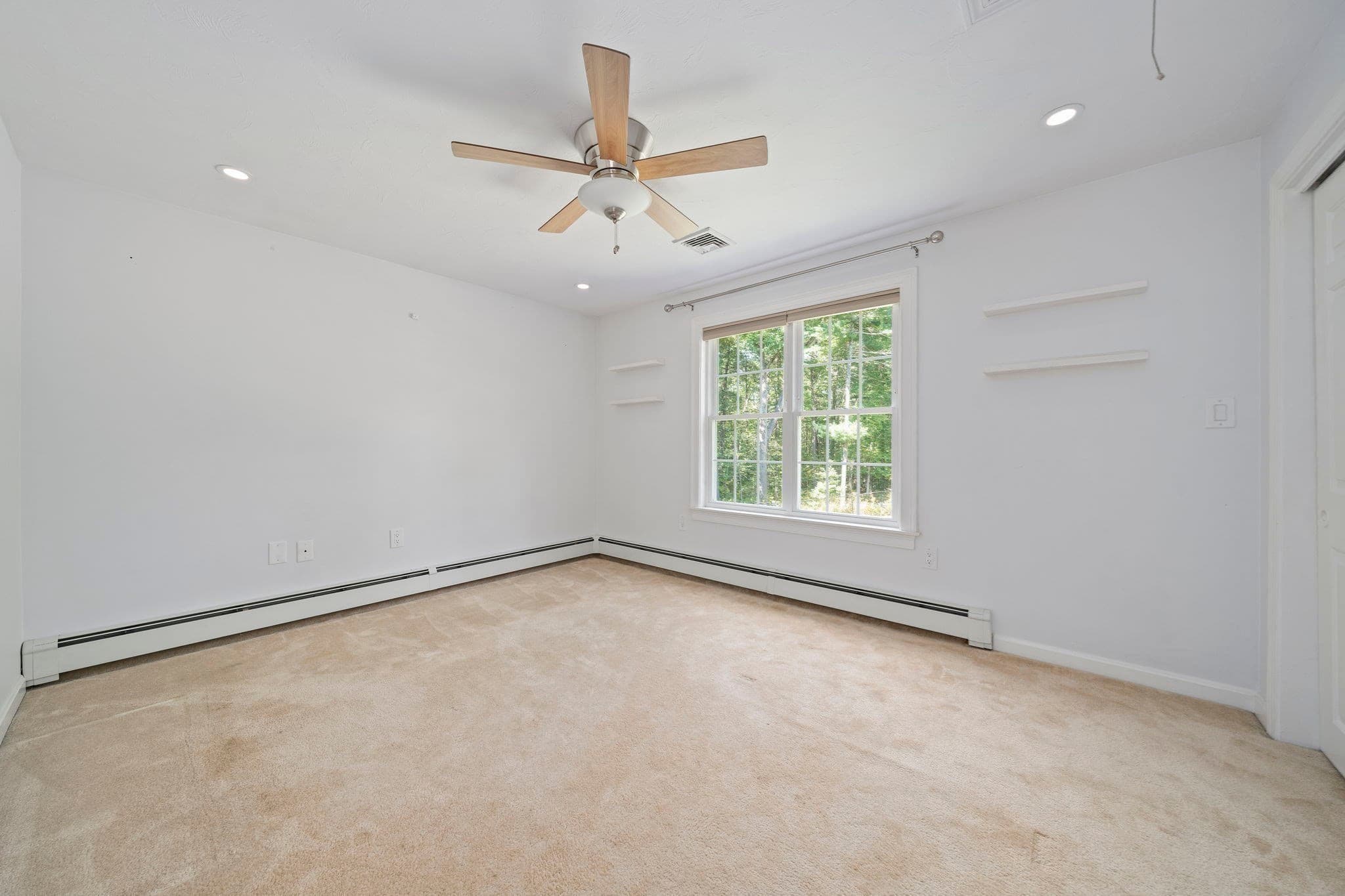 Single Family Residence at 4 Bruce Rd, Holbrook MA 02343, Holbrook, photo 24 of 41