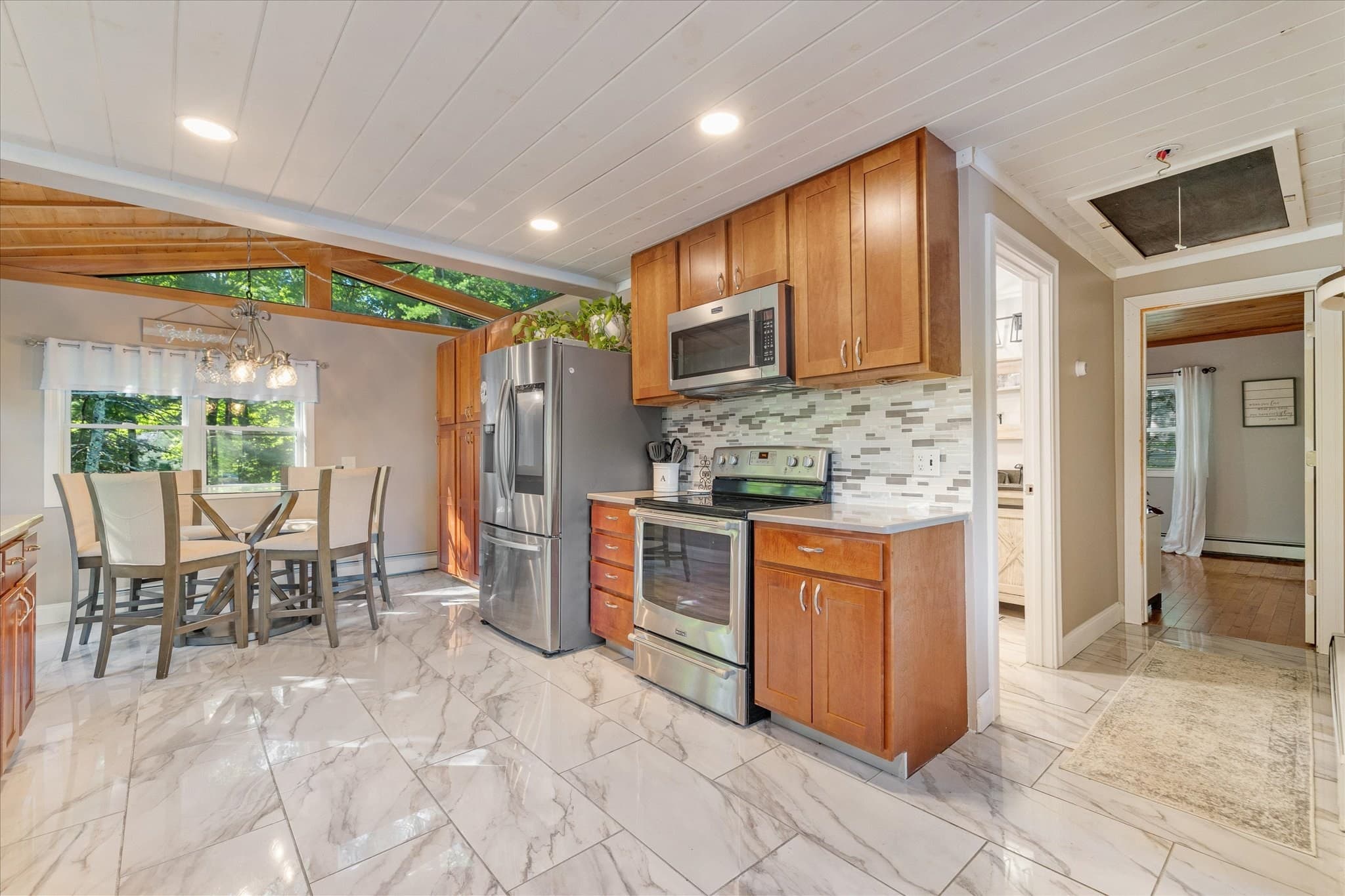 Single Family Residence at 14 Edgewood Rd, Westminster MA 01473, Westminster, photo 17 of 42