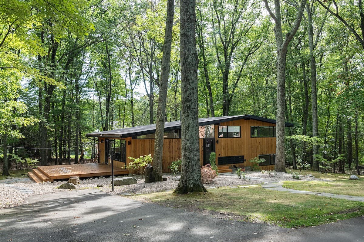 5 Gould Rd, Lexington MA 02420