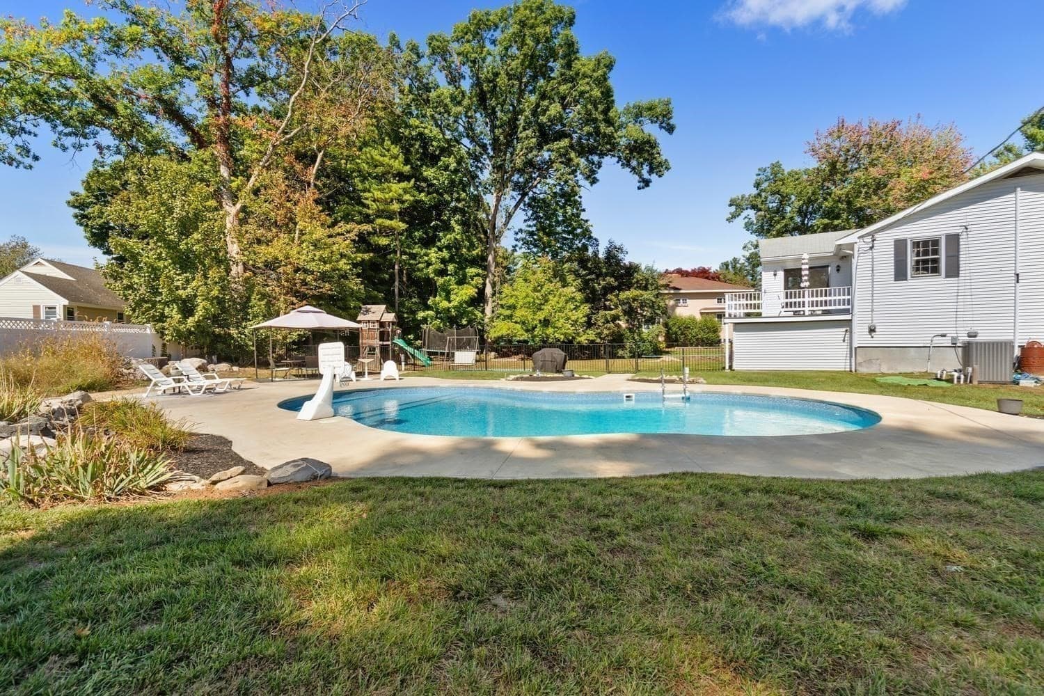 Single Family Residence at 48 Marcia Rd, Wilmington MA 01887, Wilmington, photo 36 of 40