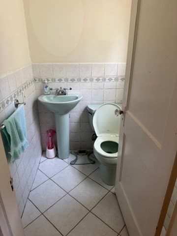 Single Family Residence at 112 Glendale Rd, Quincy MA 02169, Quincy, photo 6 of 17