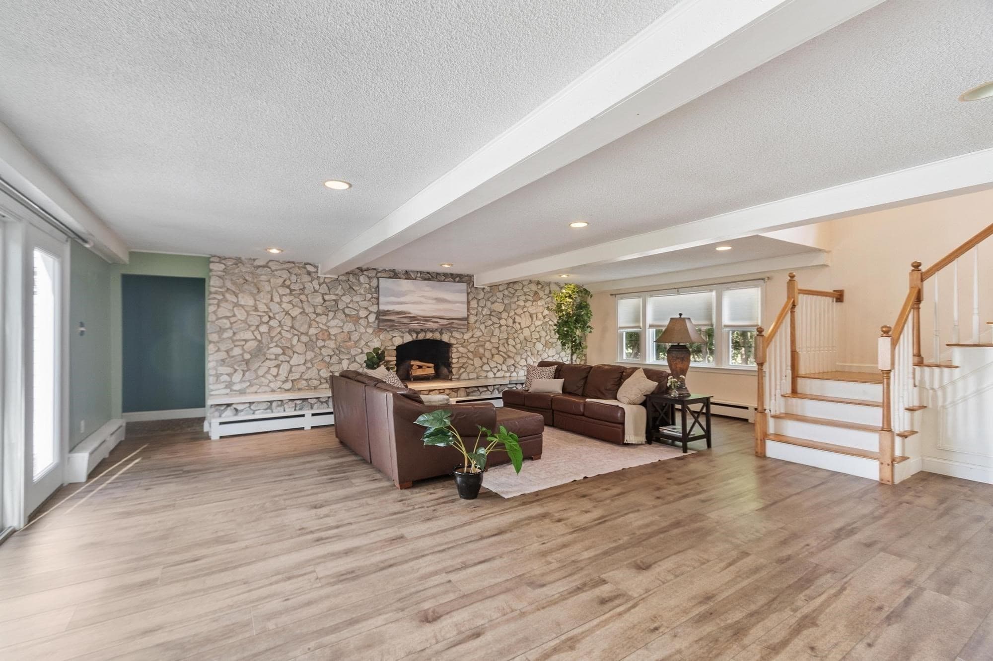 Single Family Residence at 4 Derringer Rd, Chelmsford MA 01824, Chelmsford, photo 13 of 42
