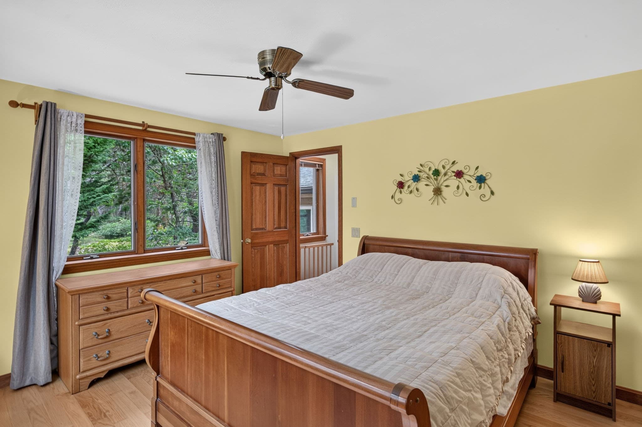 Single Family Residence at 6 Meadow Terrace, Truro MA 02666, photo 15 of 39