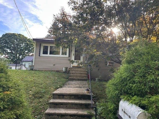 40 Williams Ave, Athol MA 01331