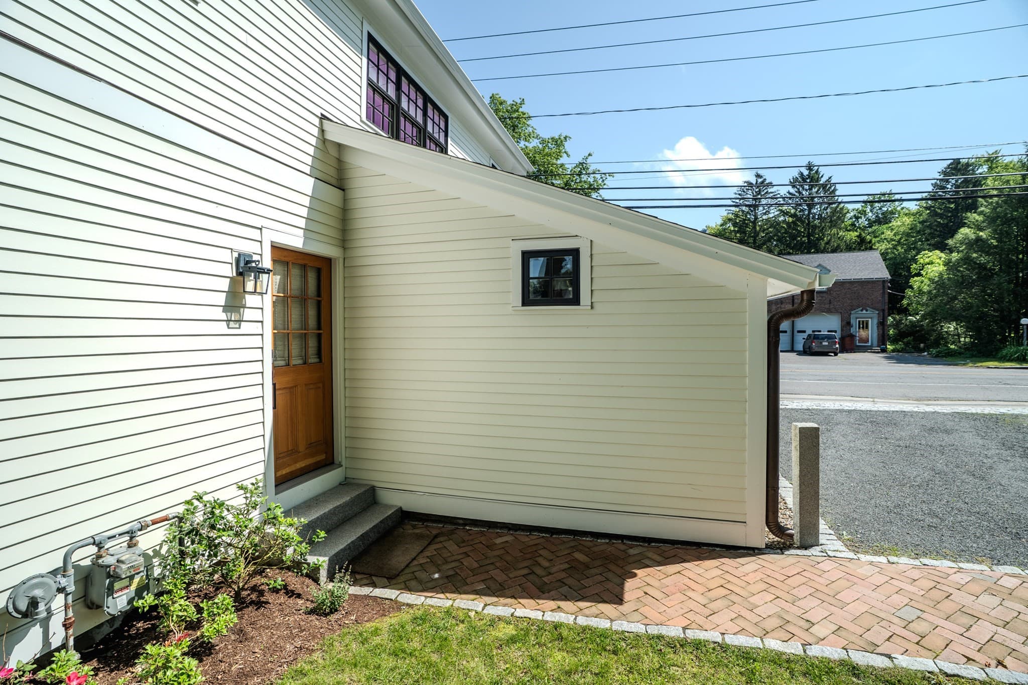 Single Family Residence at 14 Sugarloaf St, Deerfield MA 01373, Deerfield, photo 3 of 29