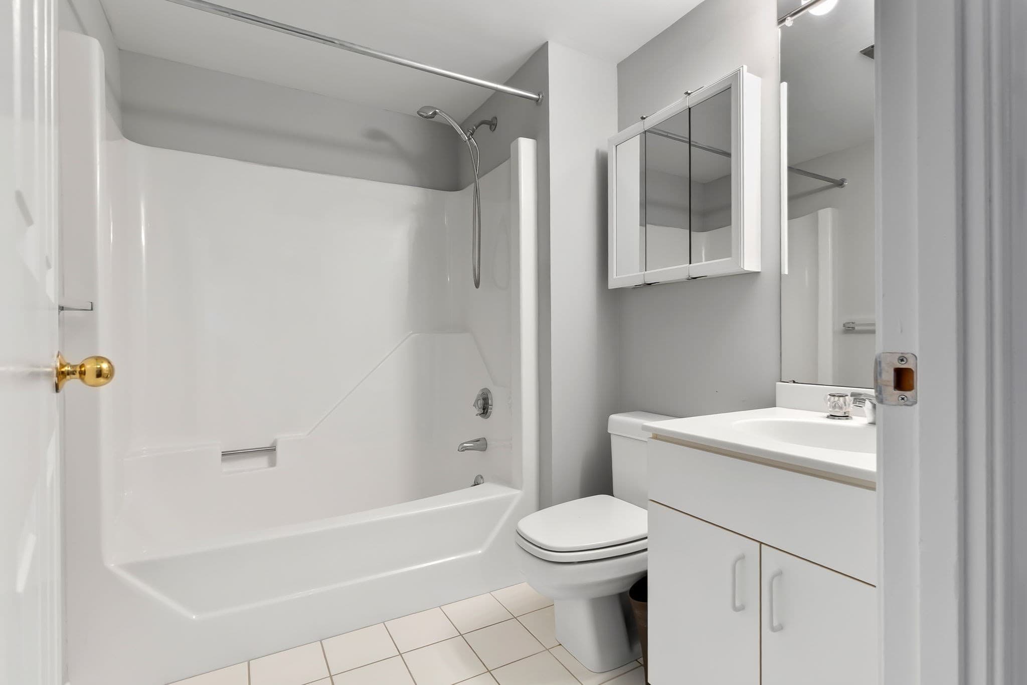 Condominium at 9 Weatherly Drive # 9, Salem MA 01970, Salem, photo 24 of 32
