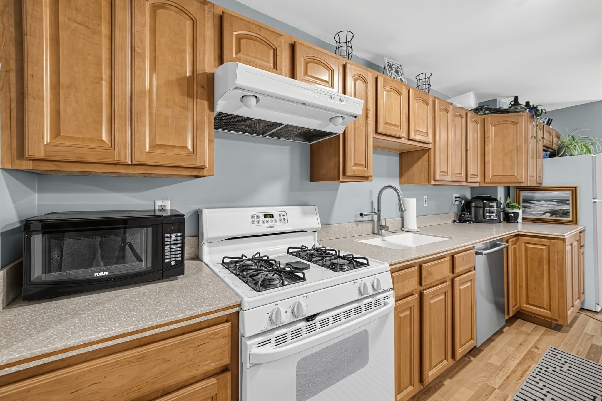 Condominium at 5 Russell Street # 4, Amesbury MA 01913, Amesbury, photo 12 of 16