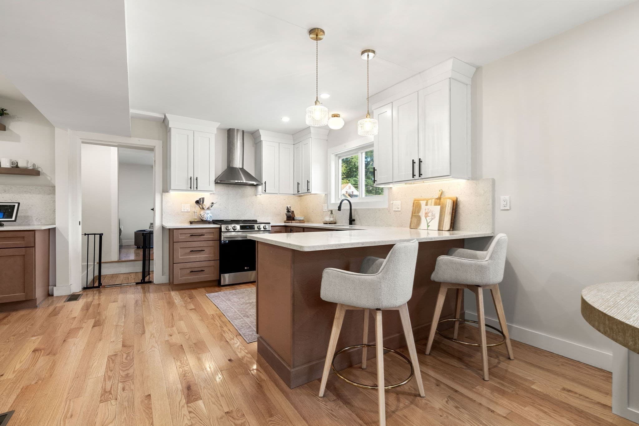 Single Family Residence at 30 Williams Street, Beverly MA 01915, Beverly, photo 10 of 29